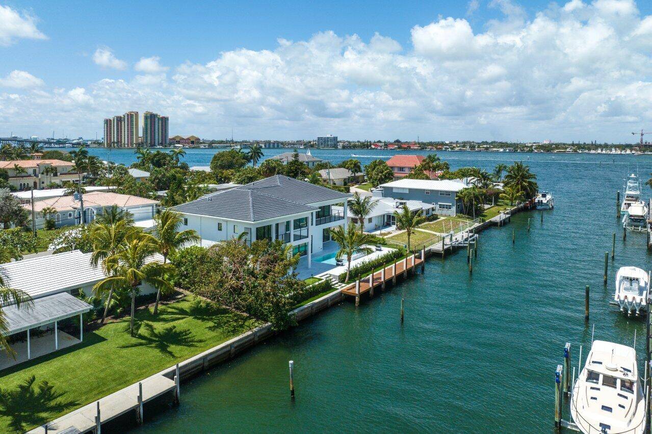 Singer Island, FL 33404,1060 Bimini LN