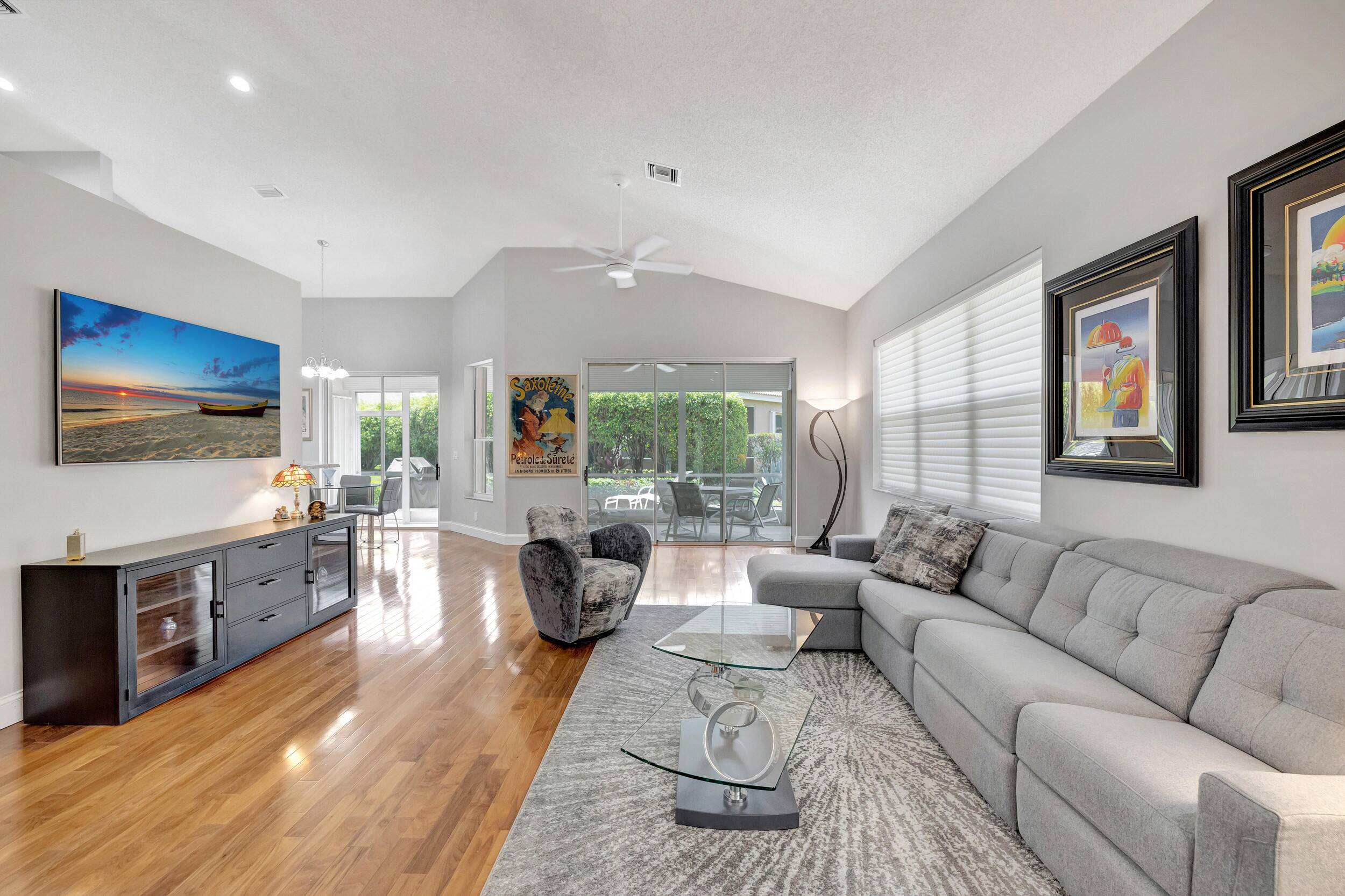 Boynton Beach, FL 33472,6912 Cairnwell DR