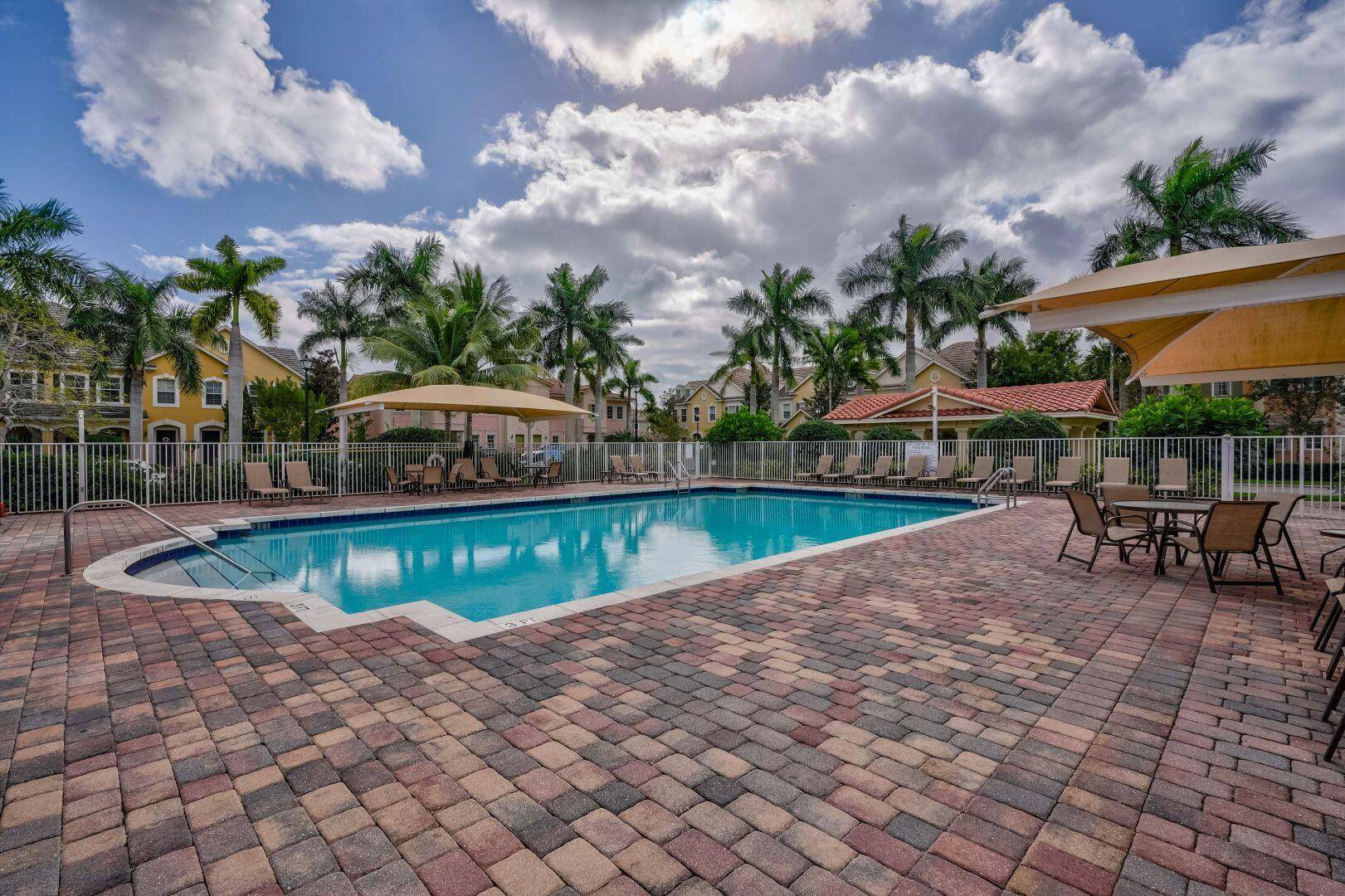 Jupiter, FL 33458,314 Ennis LN