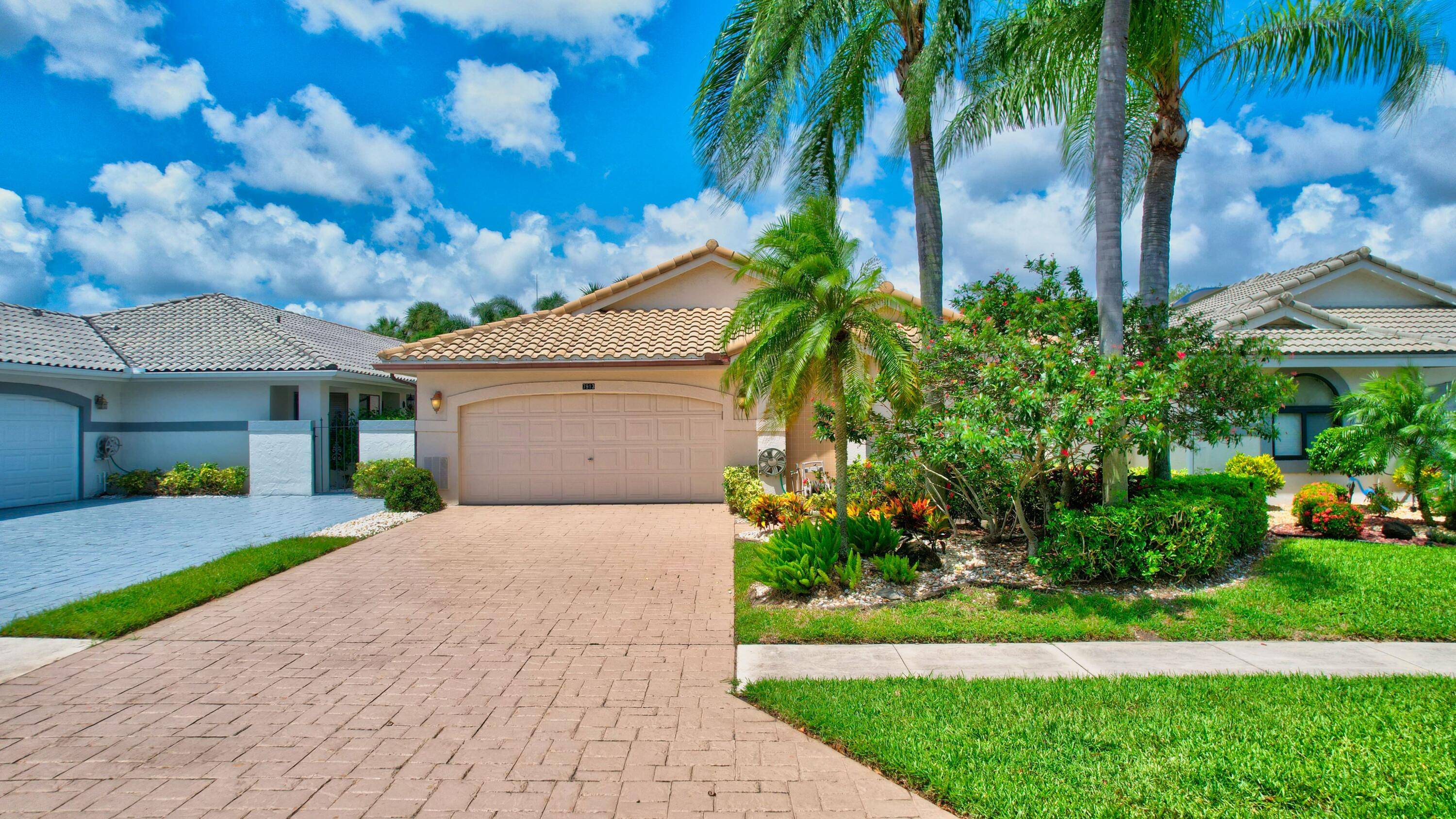 Delray Beach, FL 33446,7913 Dundee LN