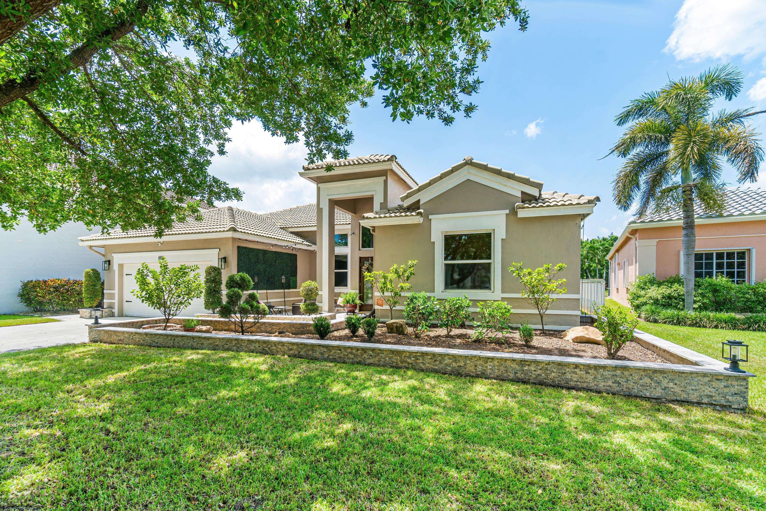 Weston, FL 33327,881 Crestview CIR