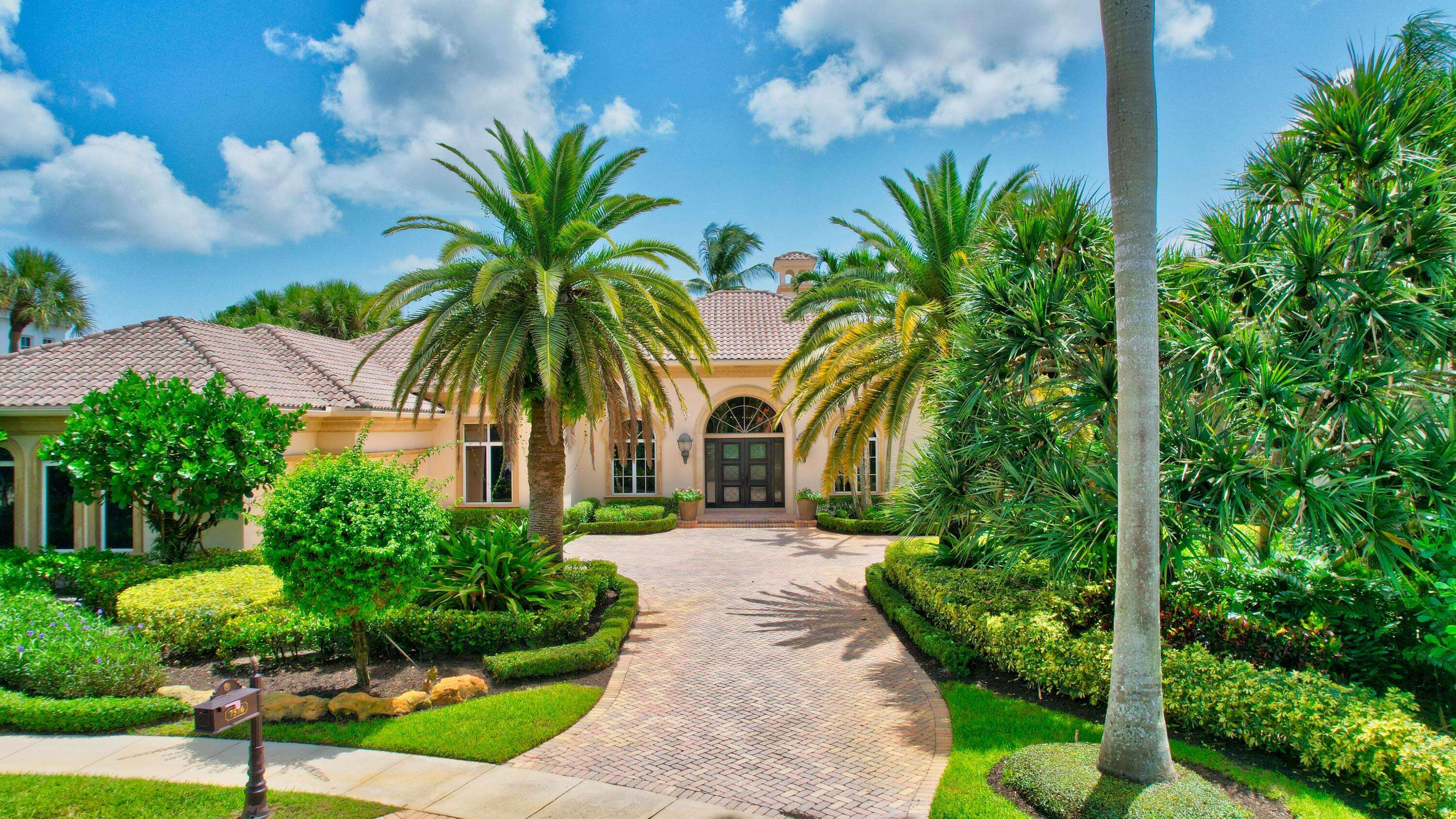 Delray Beach, FL 33446,7576 Isla Verde WAY