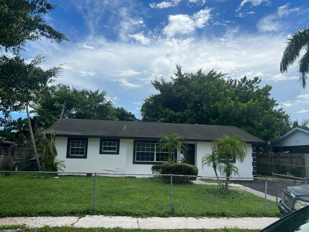 Greenacres, FL 33463,5550 S 35th CT