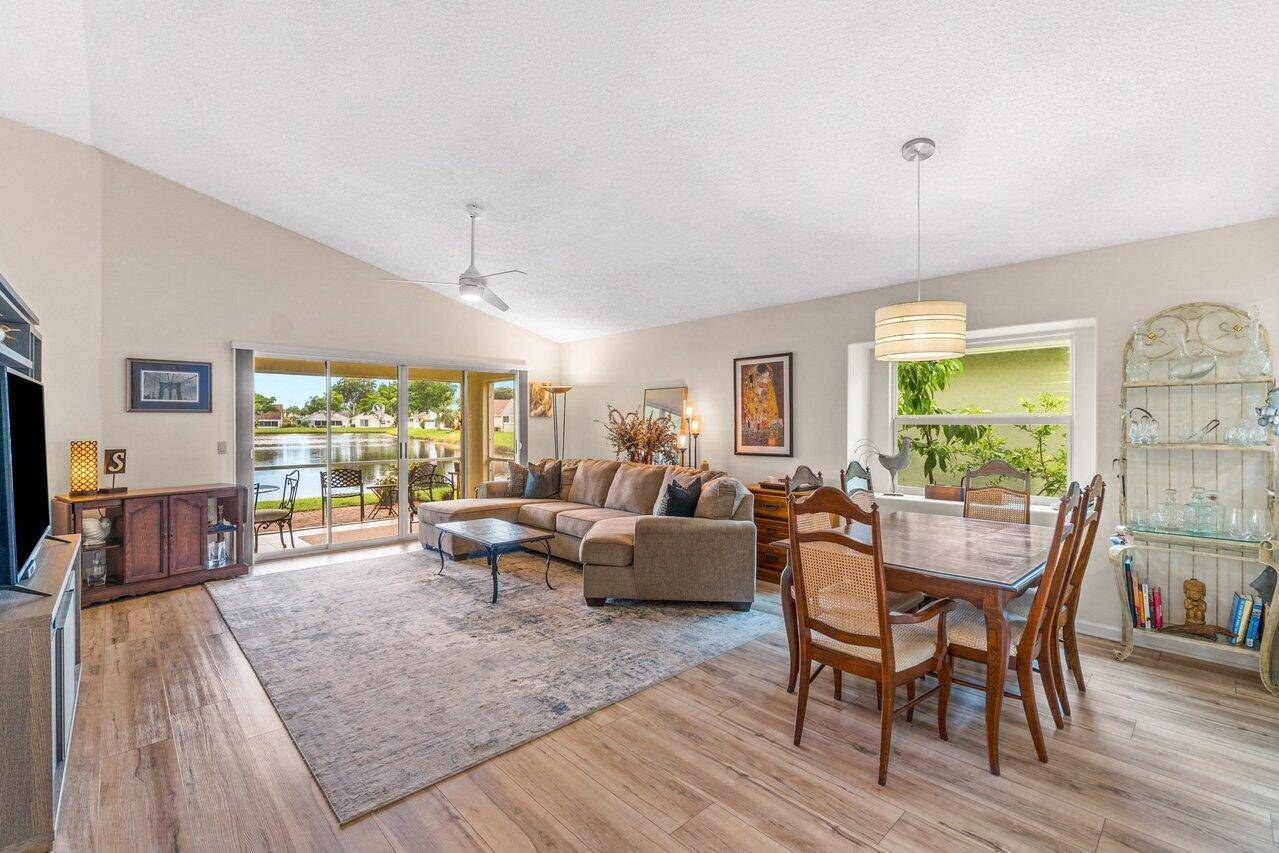 Delray Beach, FL 33446,7917 Mansfield Hollow RD