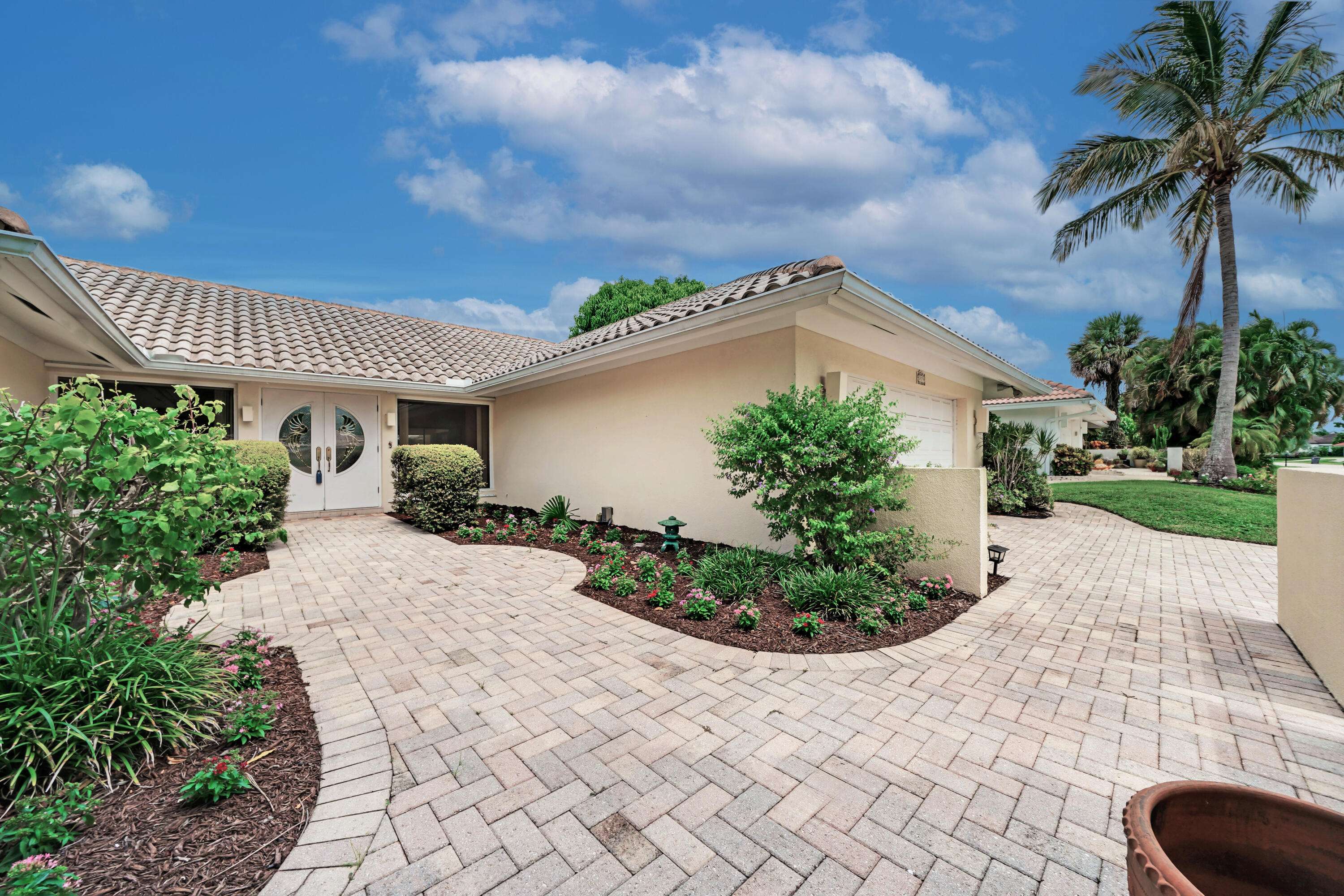 Boca Raton, FL 33433,5979 Pinebrook DR