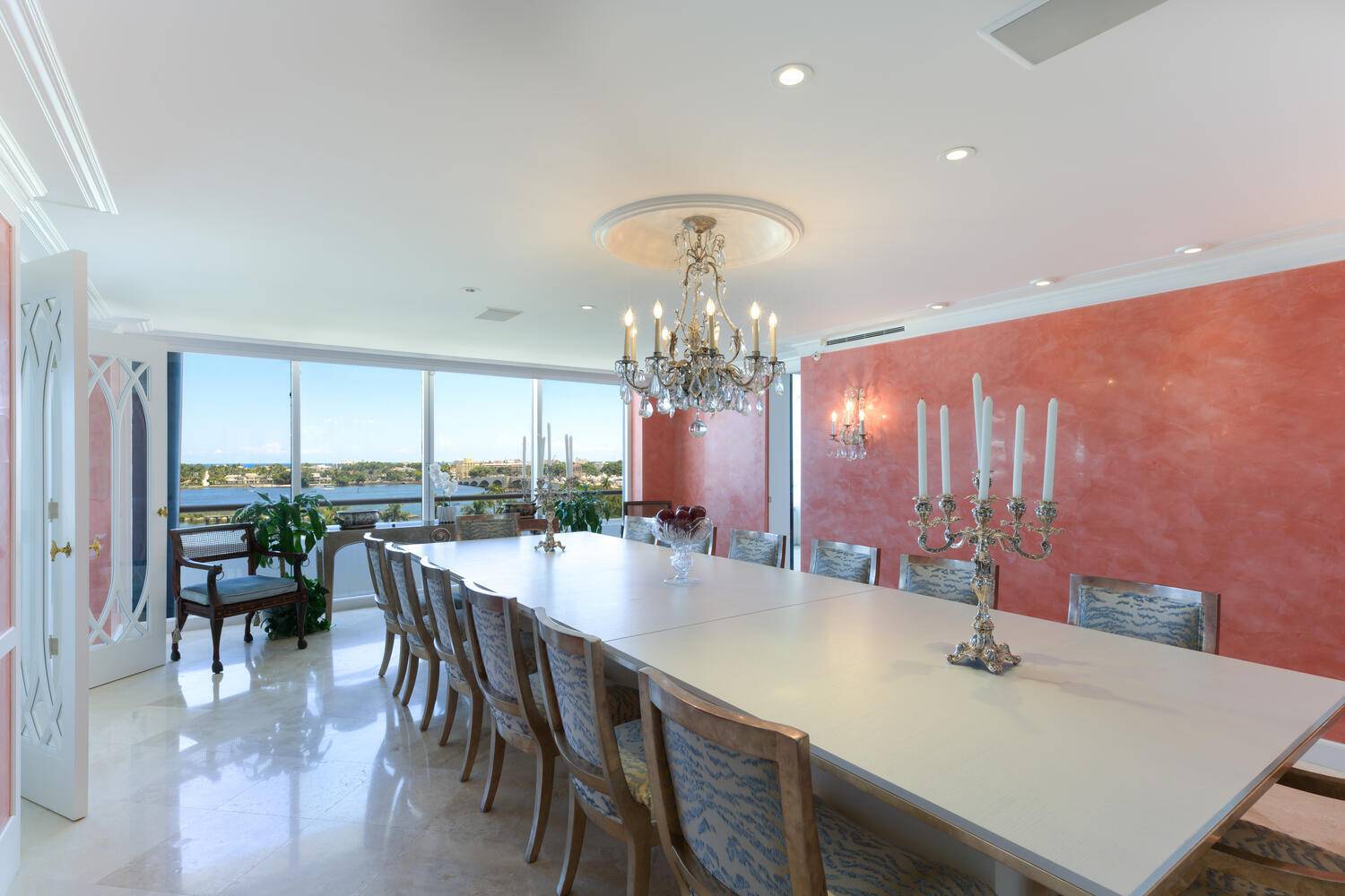 West Palm Beach, FL 33401,529 S Flagler DR 7ef