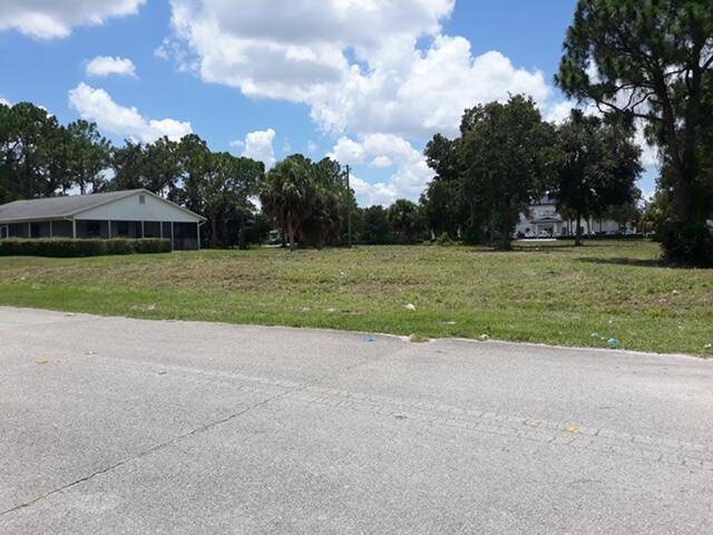 Port Saint Lucie, FL 34983,402 SW Aileen ST