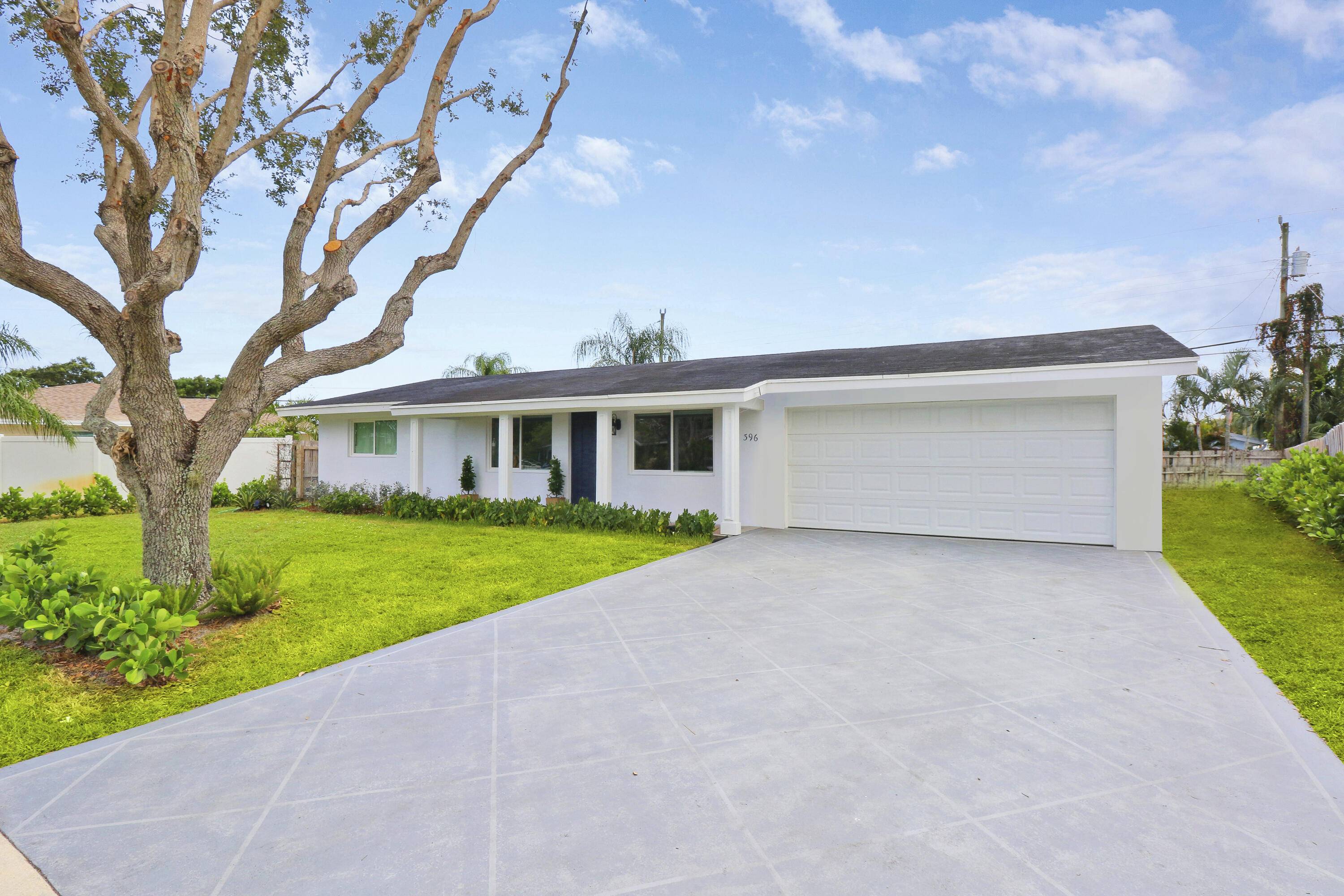 Palm Beach Gardens, FL 33410,396 Lighthouse DR