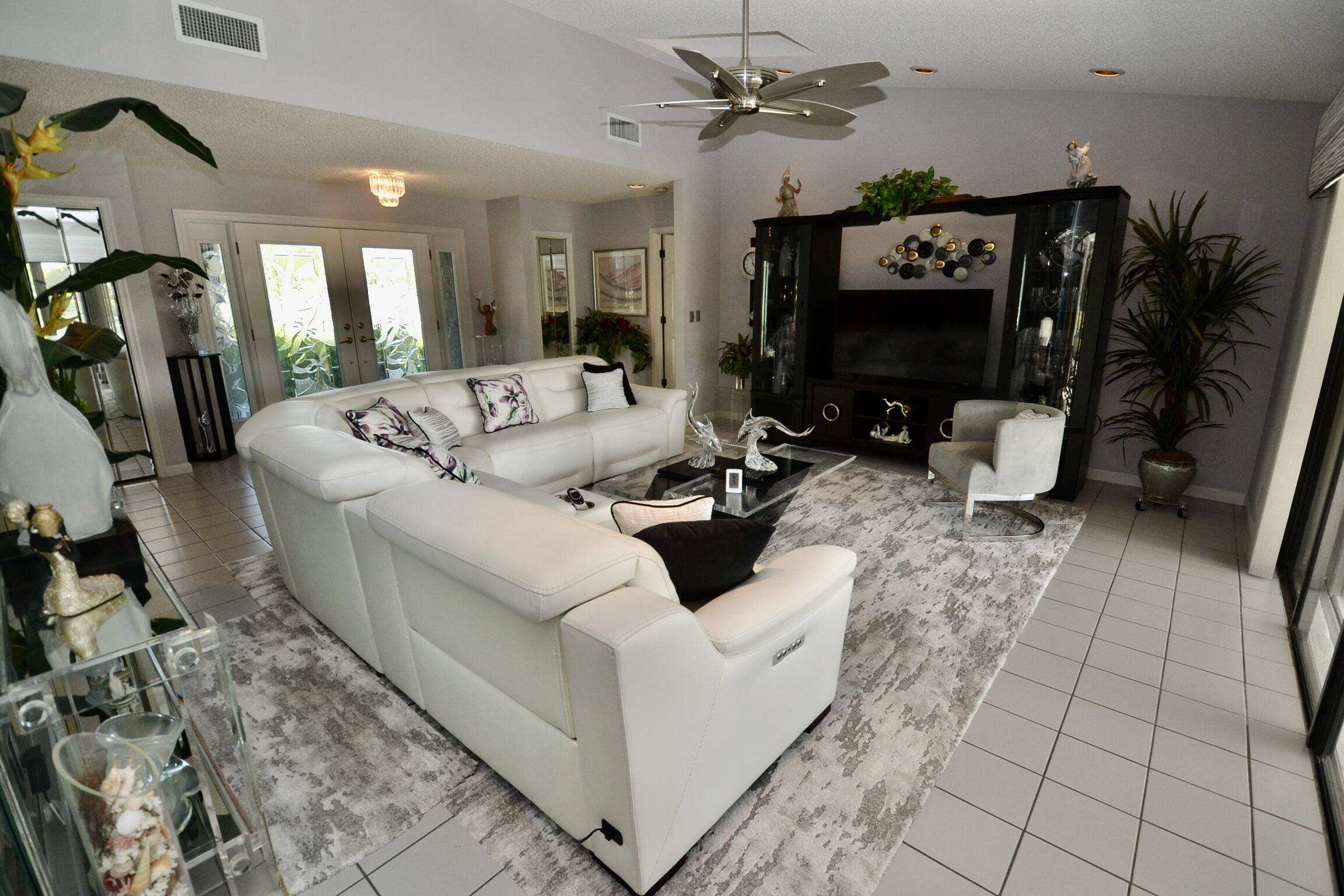 Wellington, FL 33414,696 Juniper PL