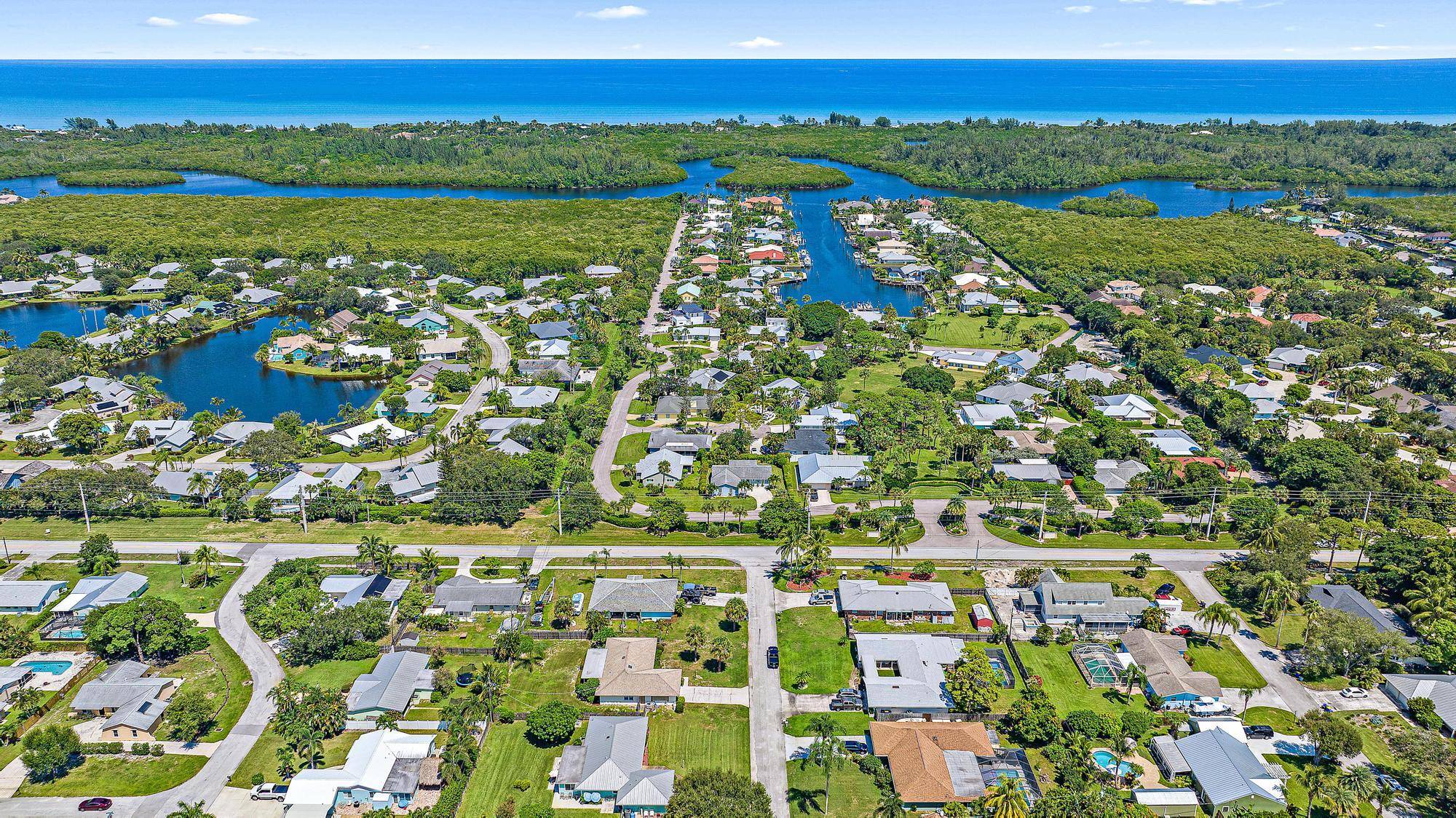 Hobe Sound, FL 33455,8986 SE Bahama CIR