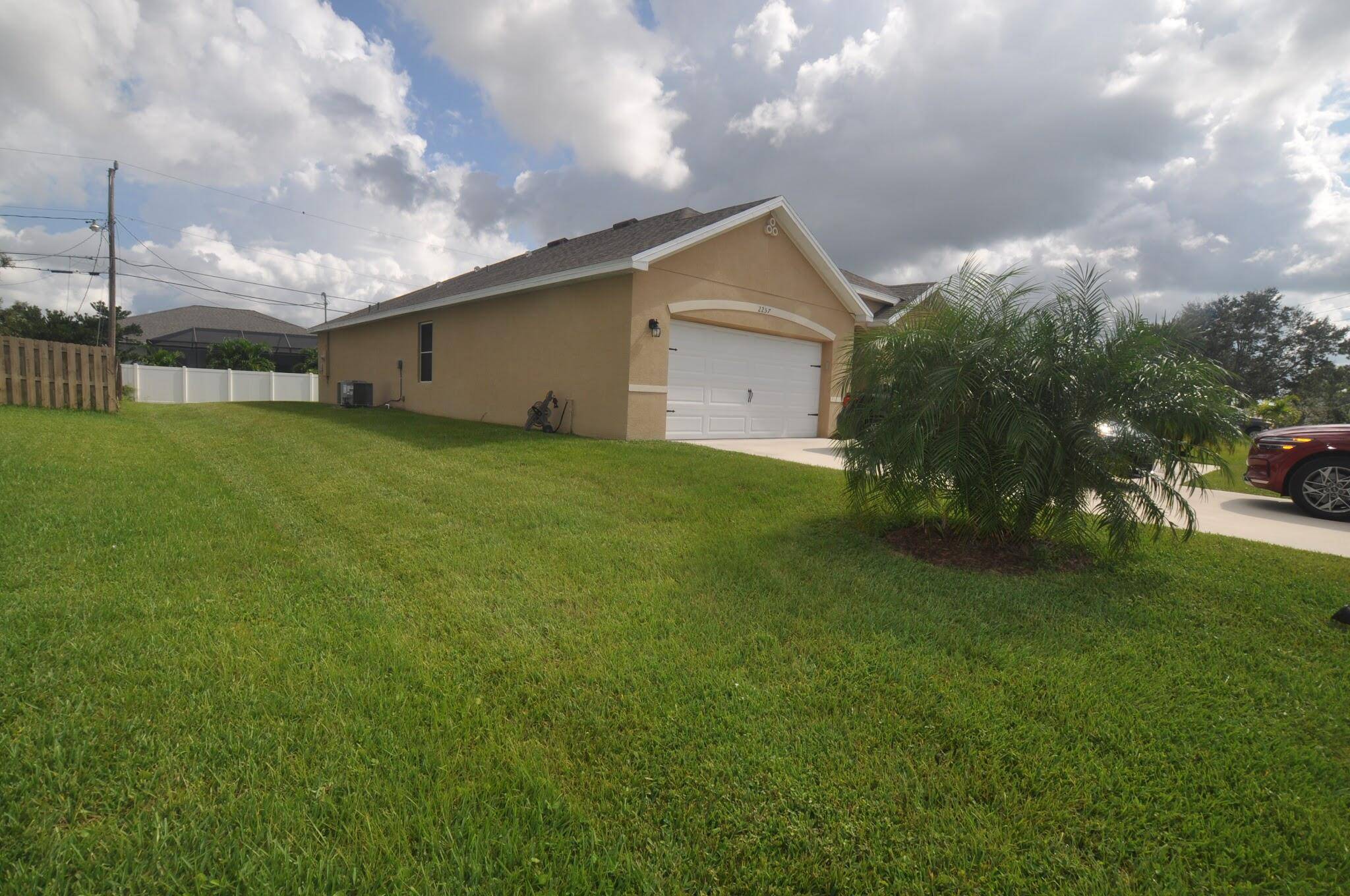 Port Saint Lucie, FL 34953,2257 SW Import DR