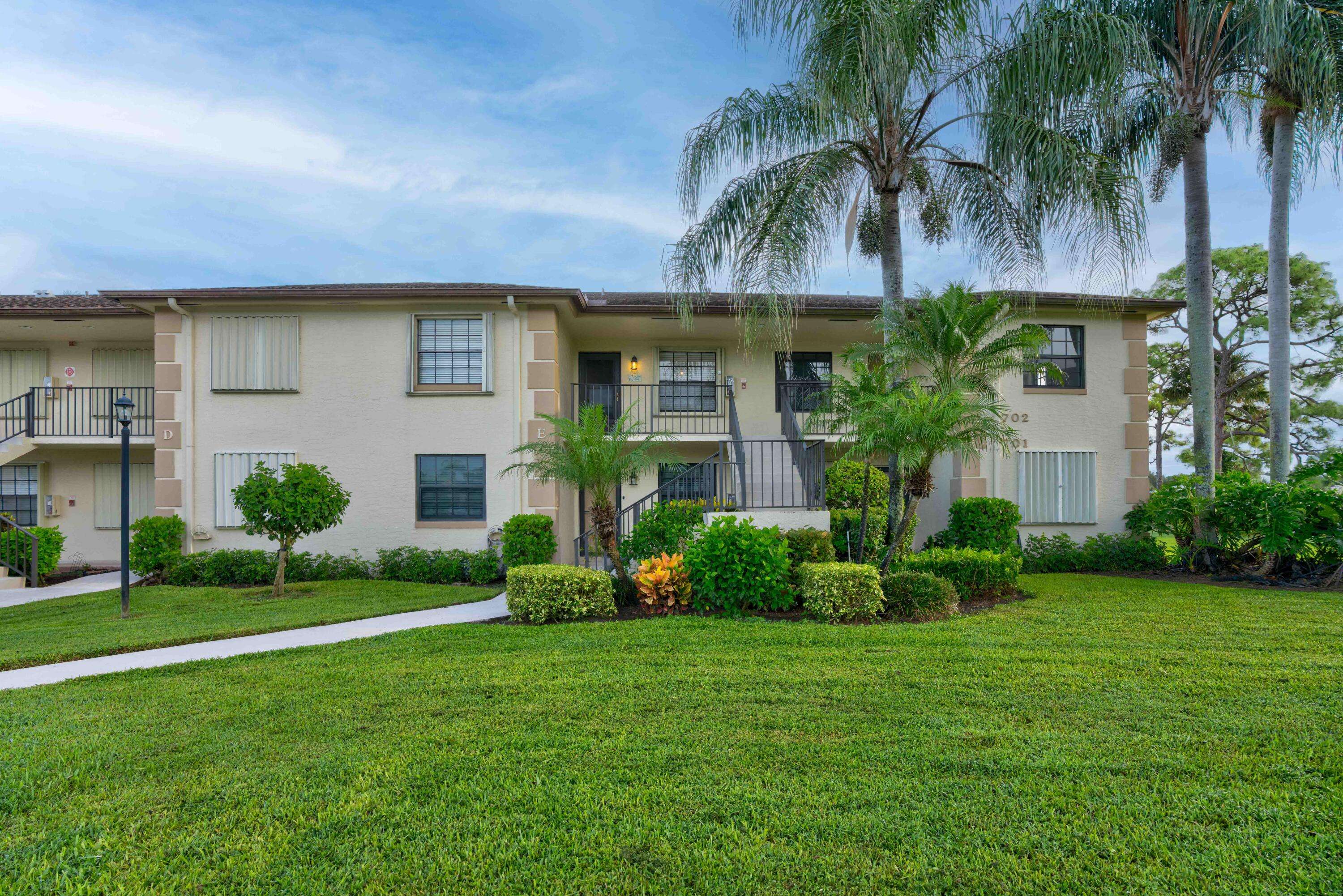 Jupiter, FL 33458,702 Pinecrest CIR E