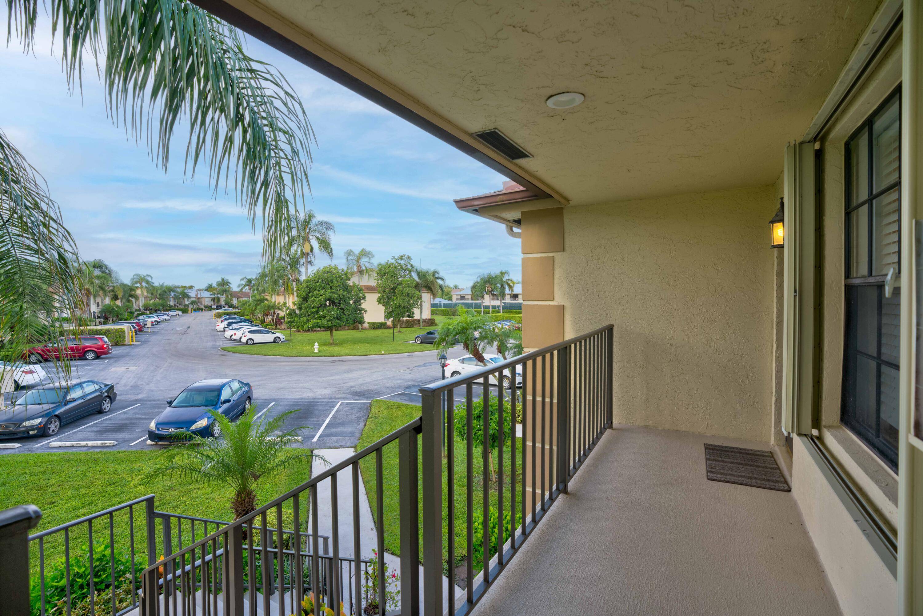 Jupiter, FL 33458,702 Pinecrest CIR E