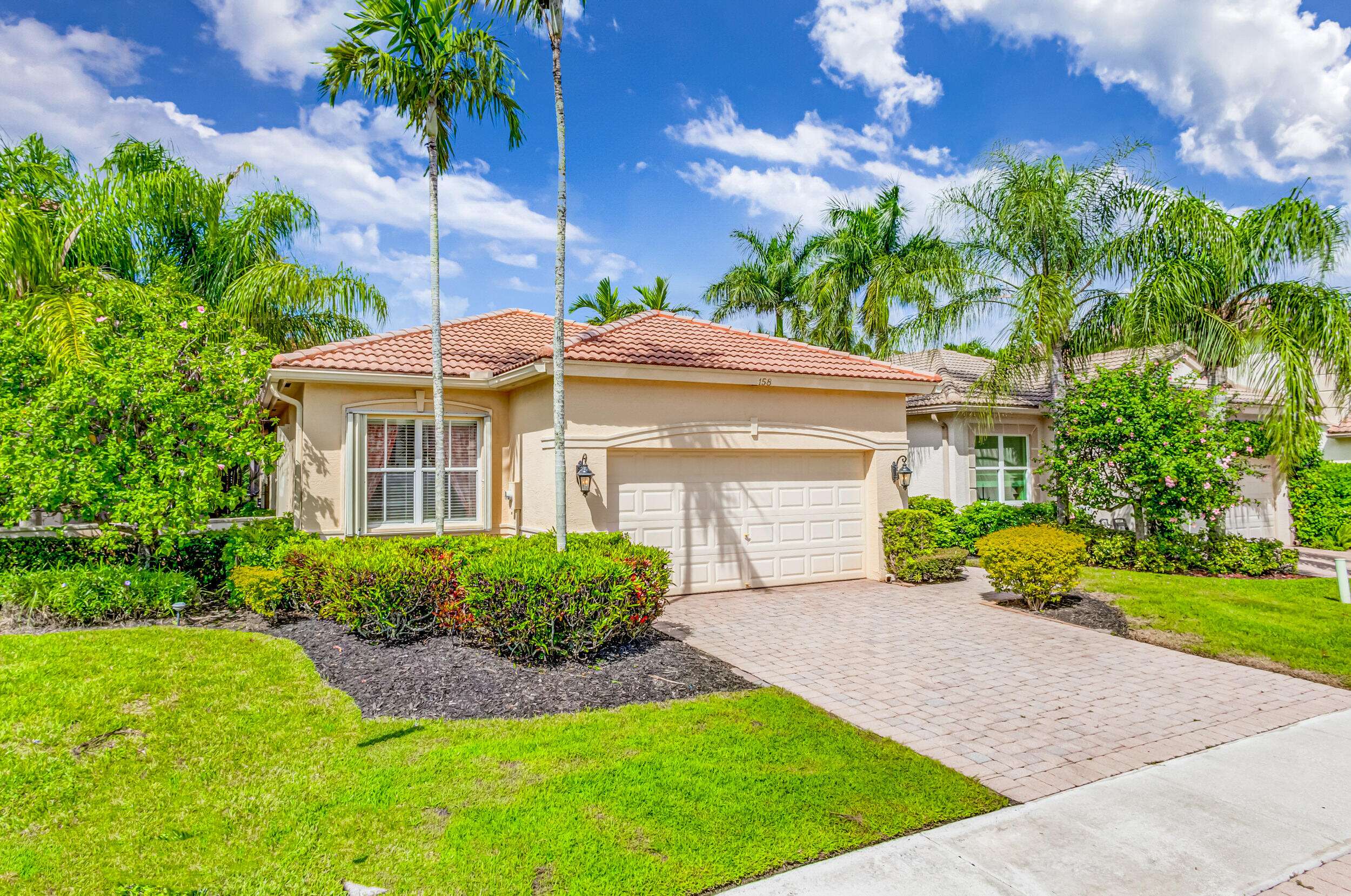 Palm Beach Gardens, FL 33418,158 Isle Verde WAY