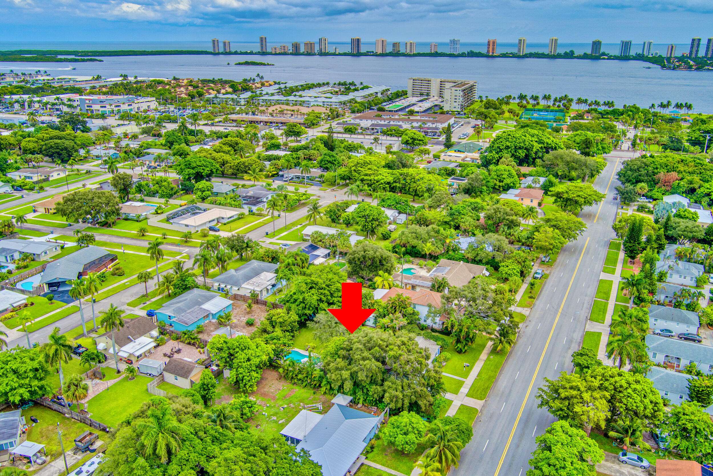 Lake Park, FL 33403,217 Park AVE