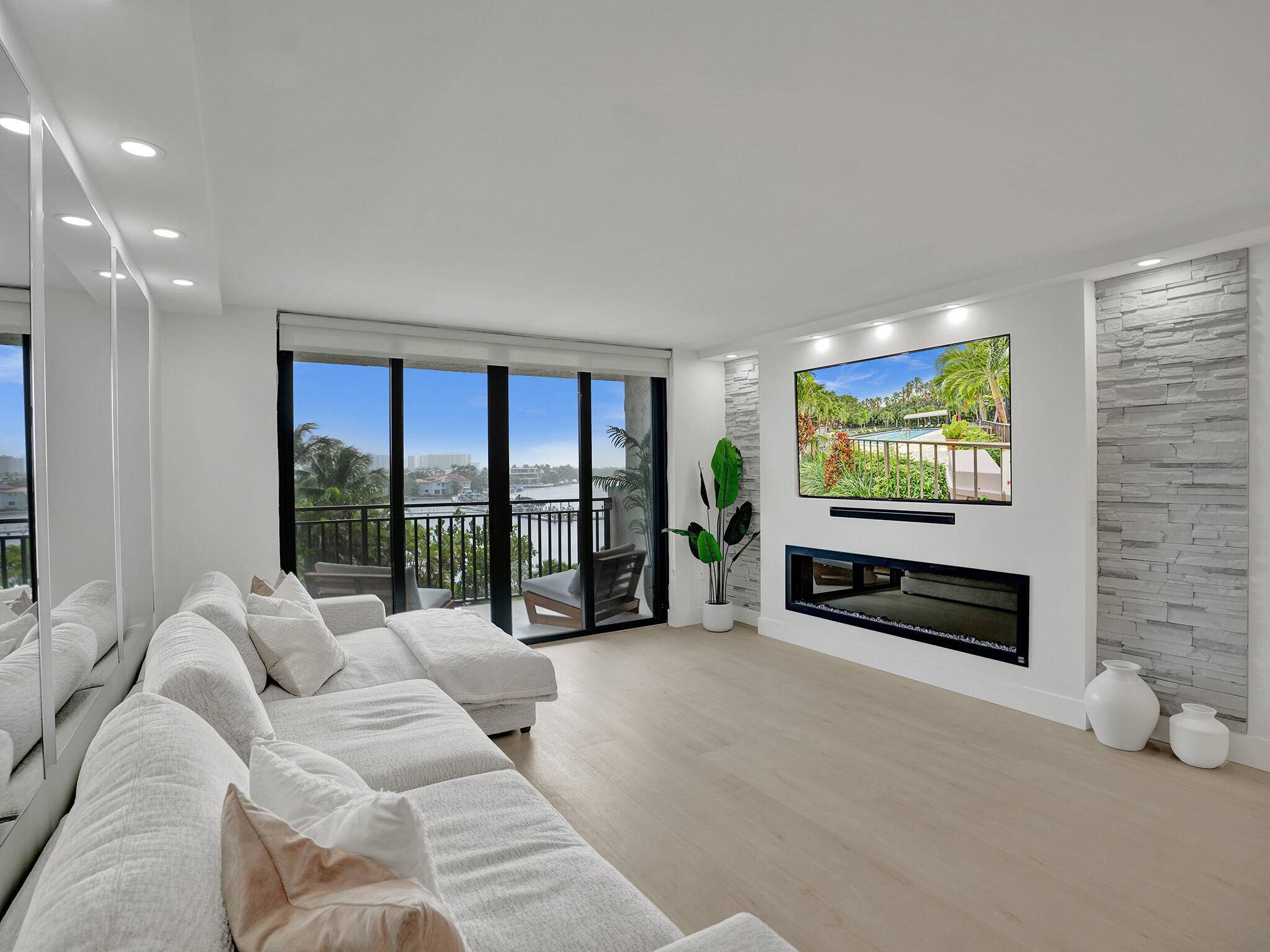 Highland Beach, FL 33487,3912 S Ocean BLVD 404