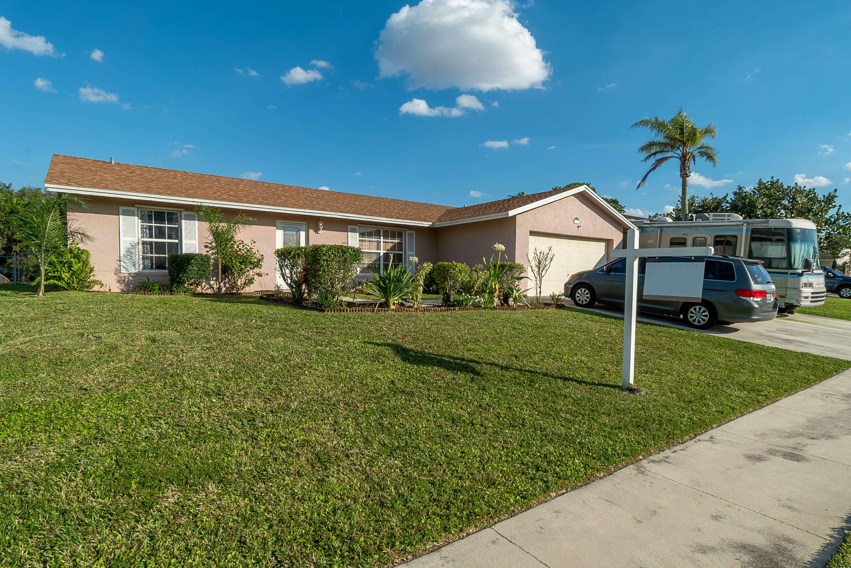 Royal Palm Beach, FL 33411,178 Martin CIR