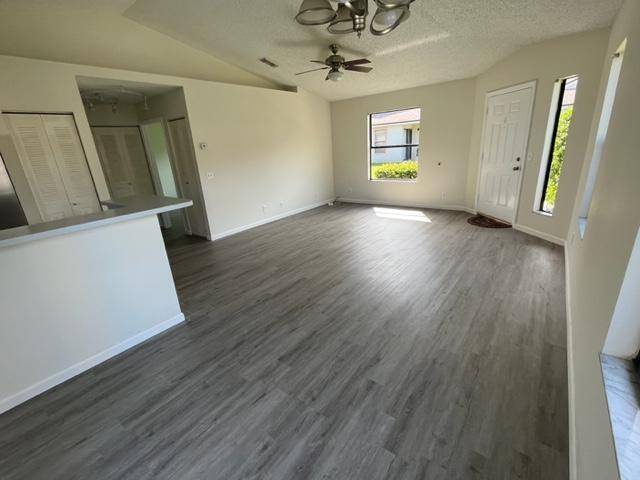 Fort Pierce, FL 34982,2824 Stoneway LN C