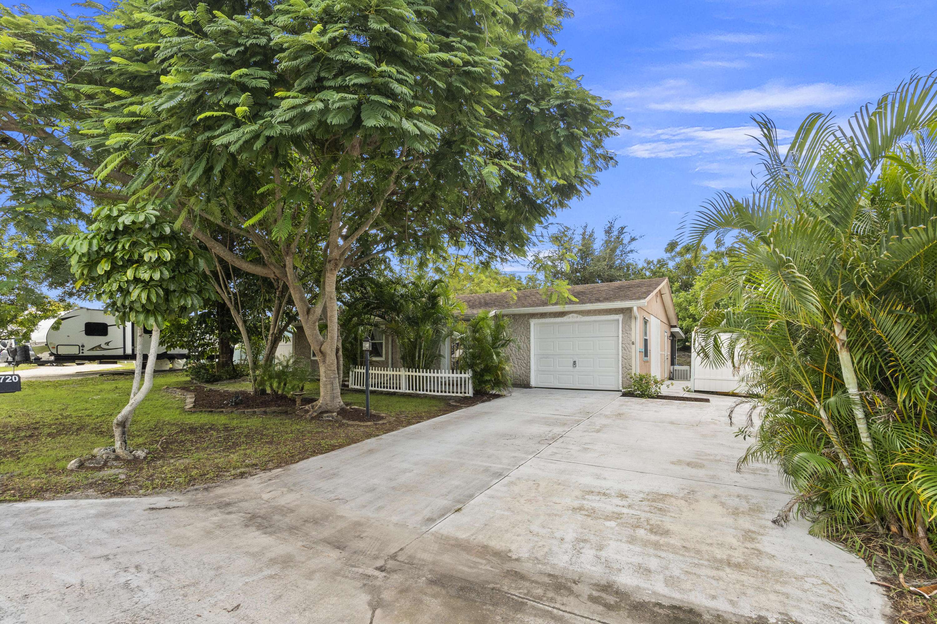 Jensen Beach, FL 34957,1720 NE 23rd TER