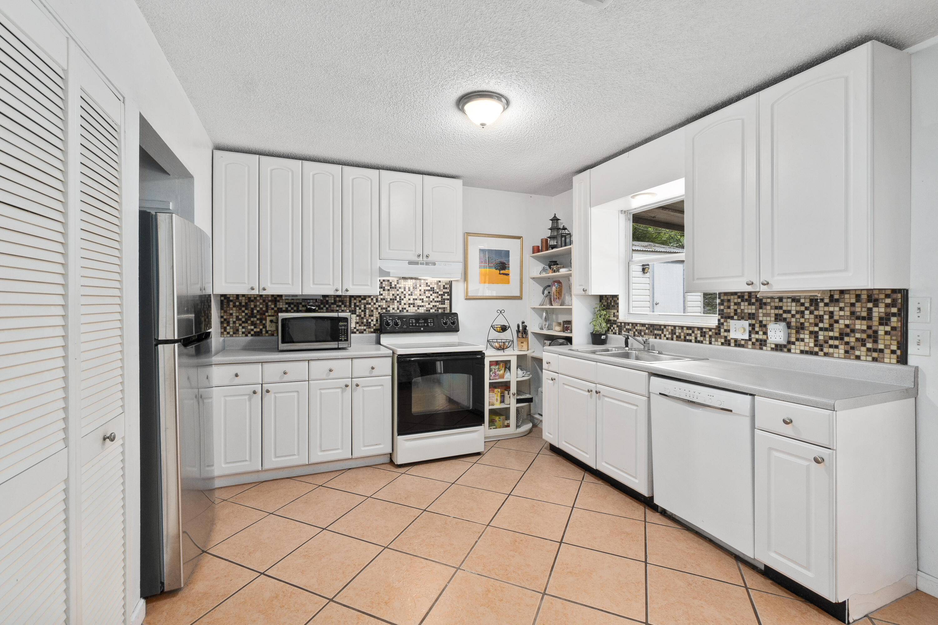 Jensen Beach, FL 34957,1720 NE 23rd TER