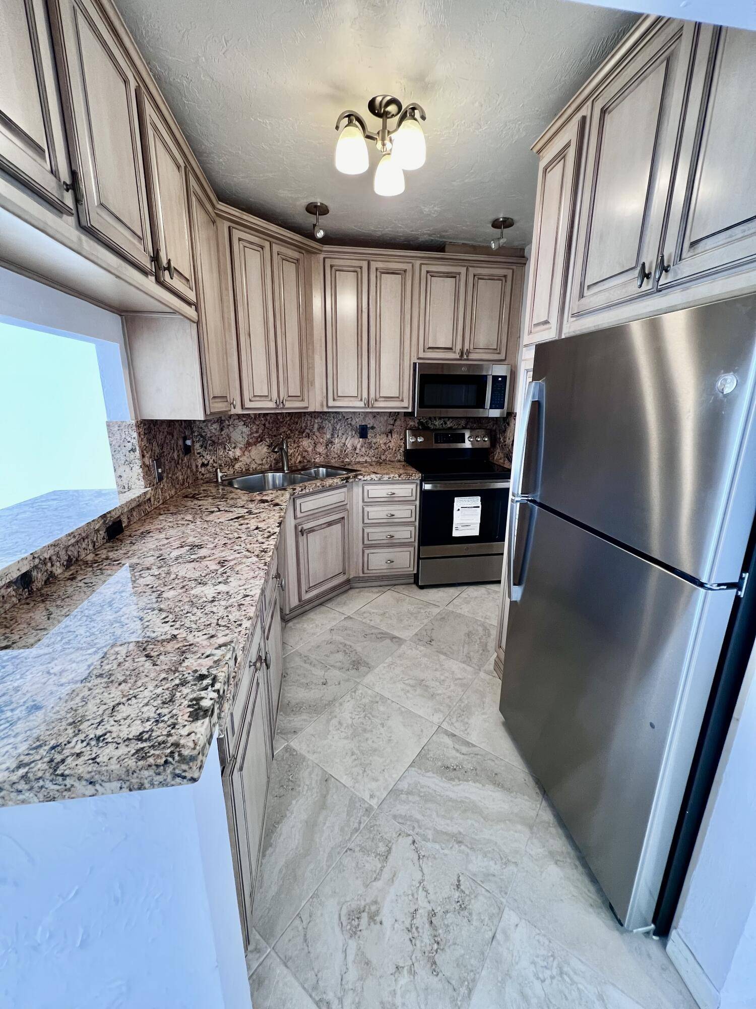 Boca Raton, FL 33432,55 SW 2nd AVE 5040