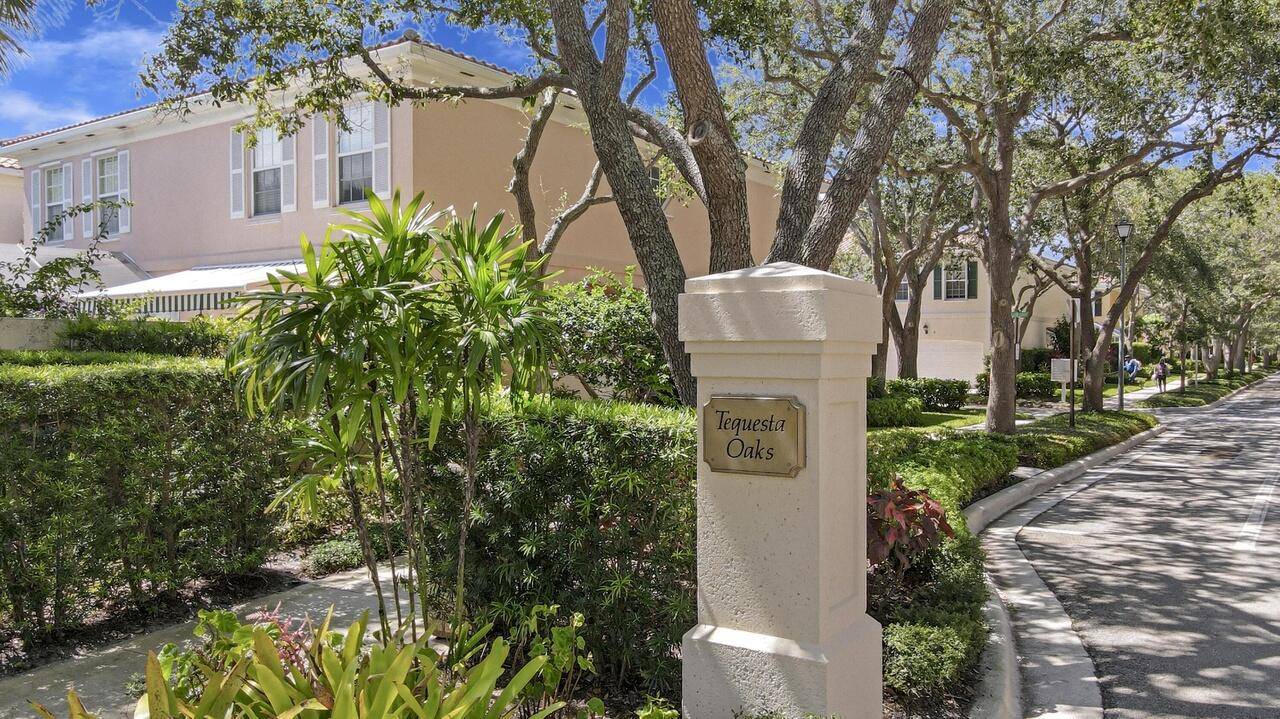 Tequesta, FL 33469,32 Laurel Oaks CIR