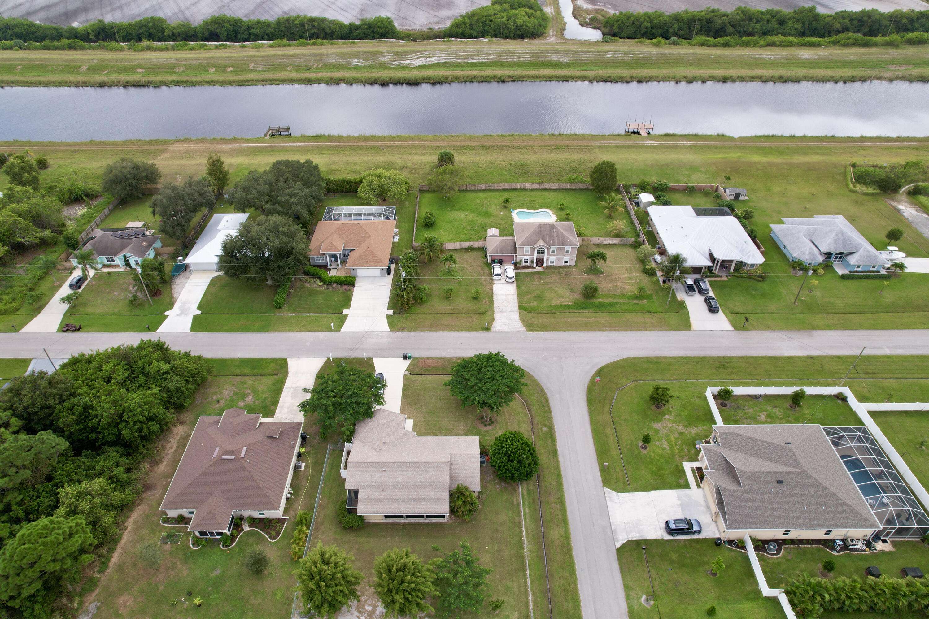 Port Saint Lucie, FL 34953,384 SW Kestor DR