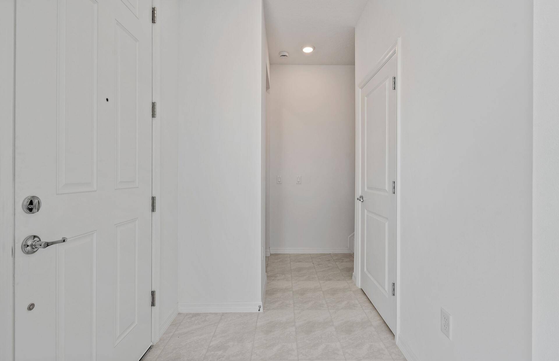 Greenacres, FL 33415,6120 Planta LN 53