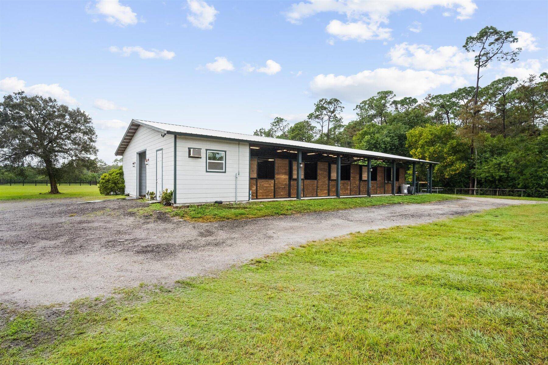 Loxahatchee Groves, FL 33470,14655 Gruber LN