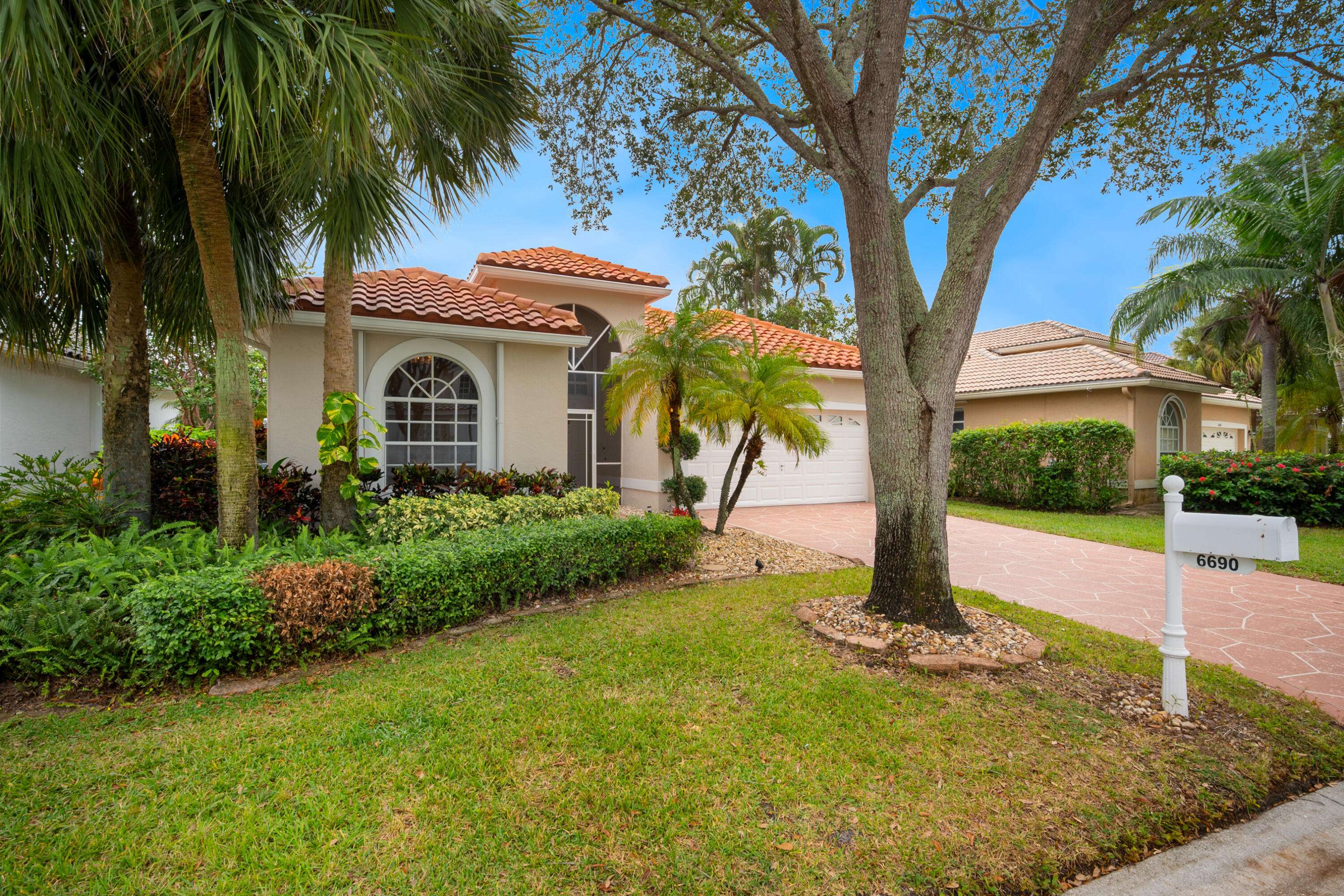 Lake Worth, FL 33463,6690 Remington PL