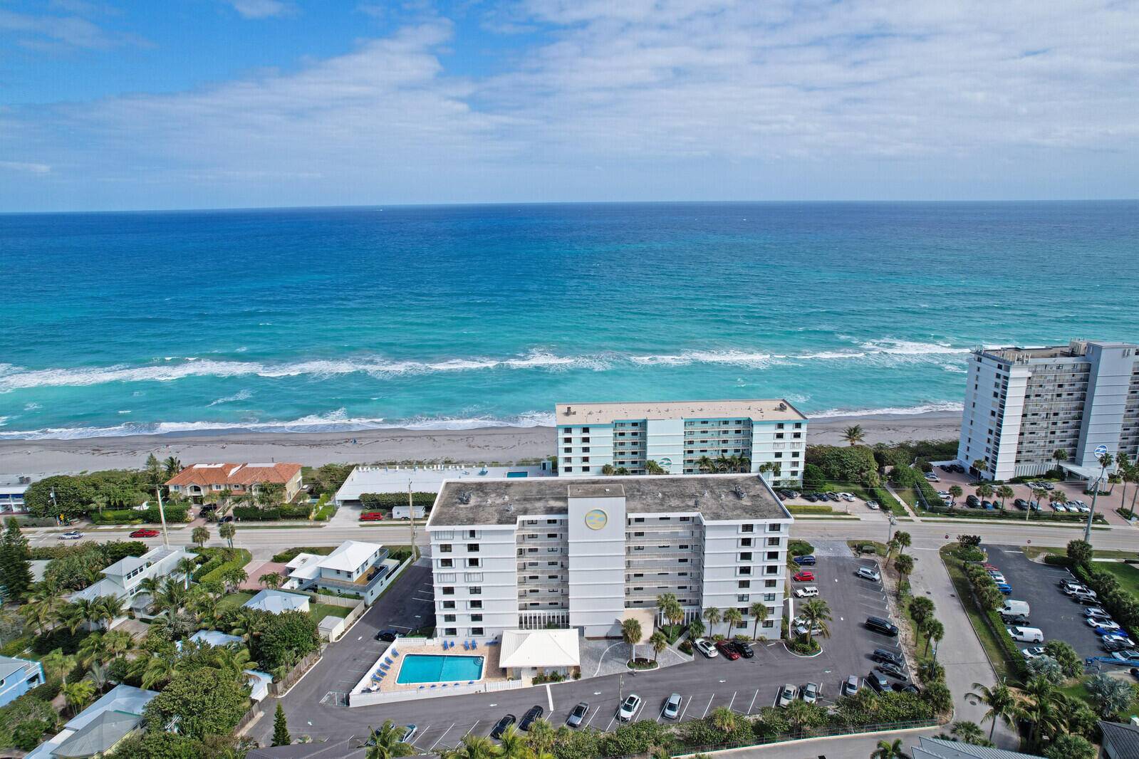 Juno Beach, FL 33408,911 Ocean DR 204