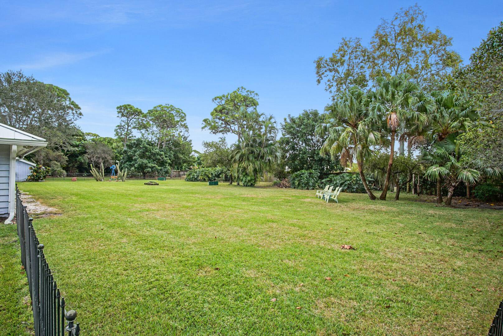 Jensen Beach, FL 34957,790 NE Bayberry CT