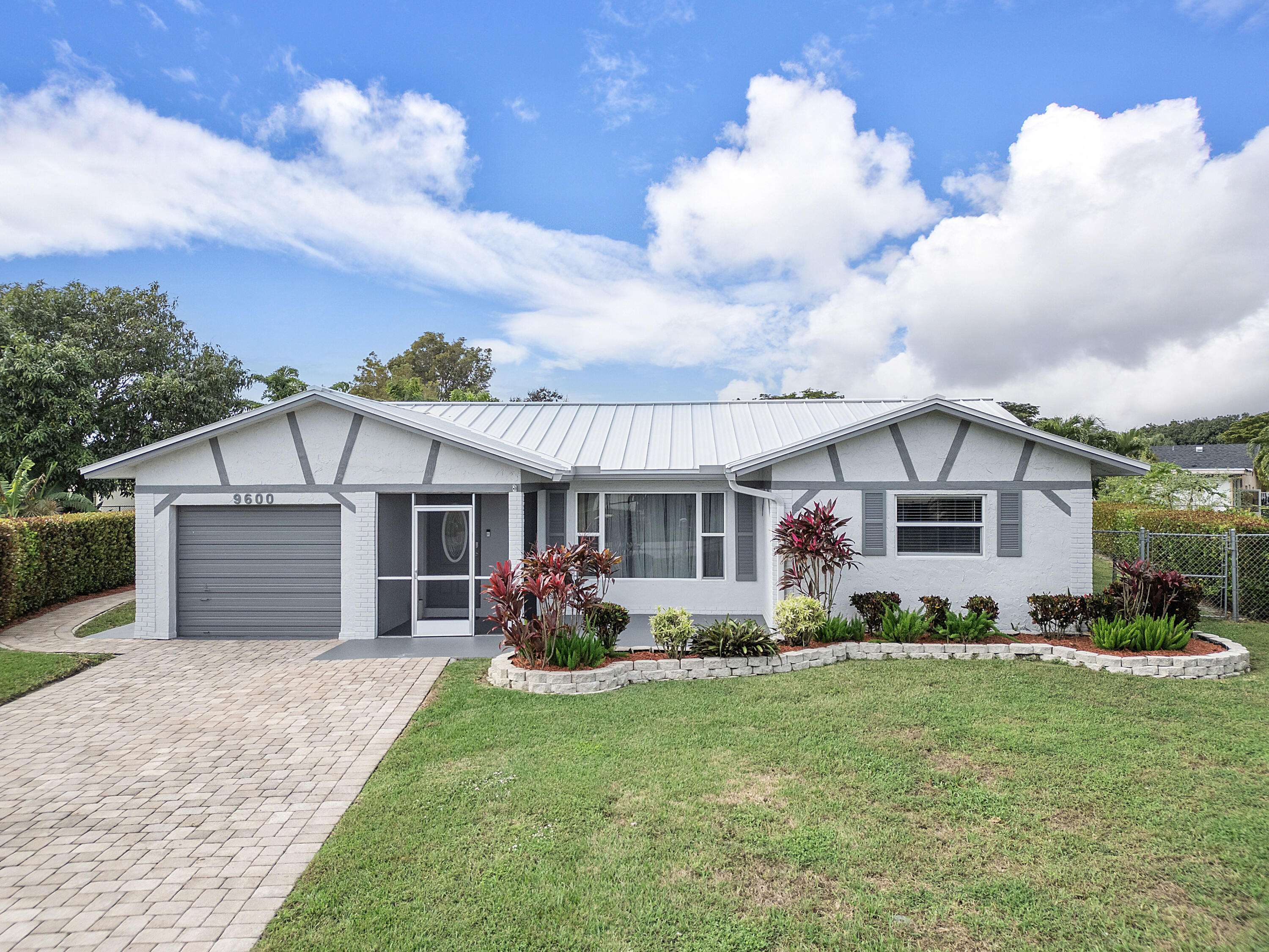 Tamarac, FL 33321,9600 NW 73rd CT