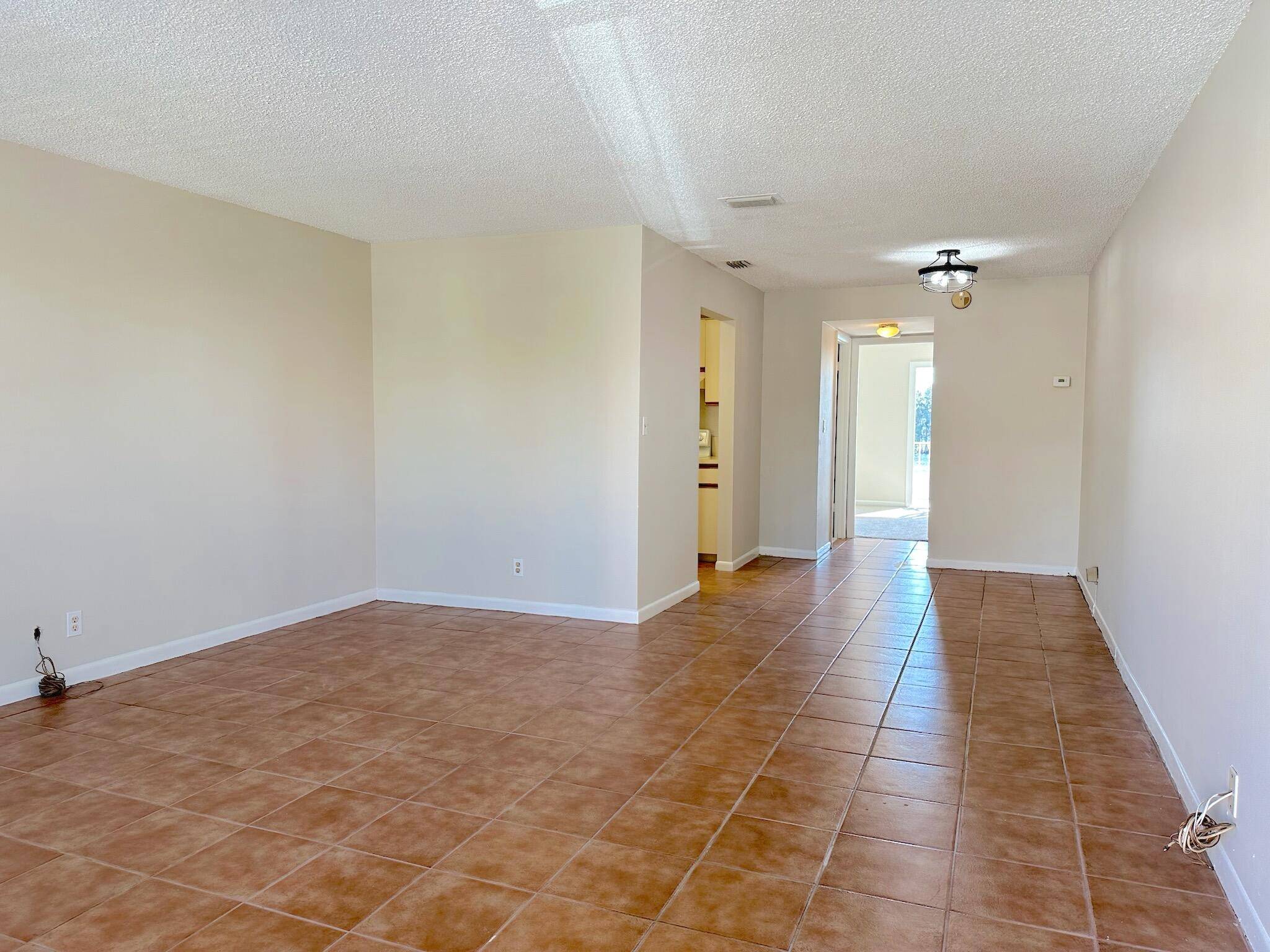 Deerfield Beach, FL 33064,1100 Crystal Lake DR 213