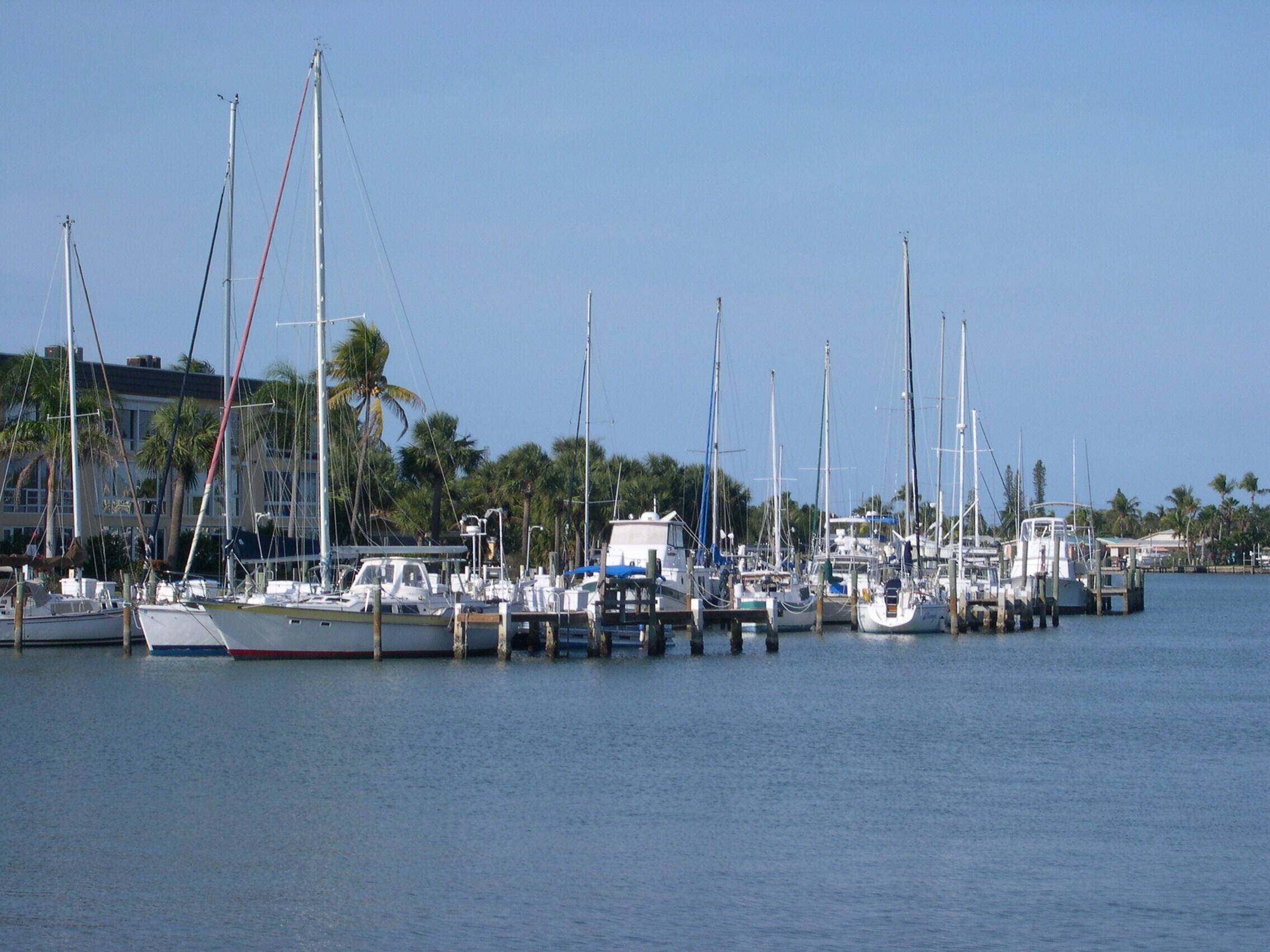 Fort Pierce, FL 34949,1172 Commodore CT 204