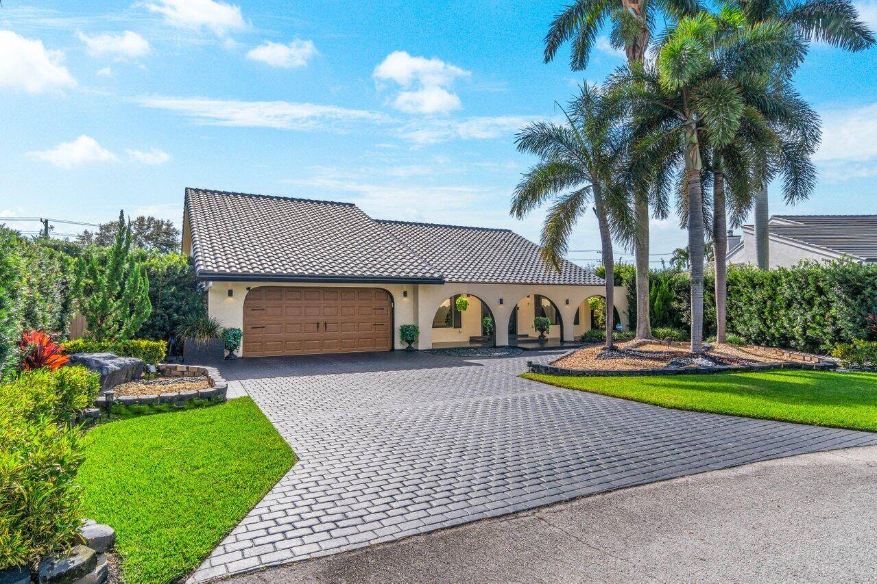 Boca Raton, FL 33487,294 NW 69th ST