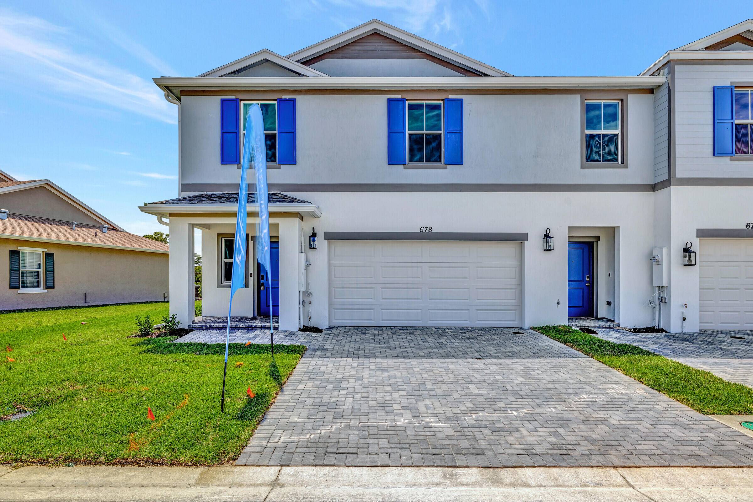 Port Saint Lucie, FL 34983,900 NE Trailside RUN 901