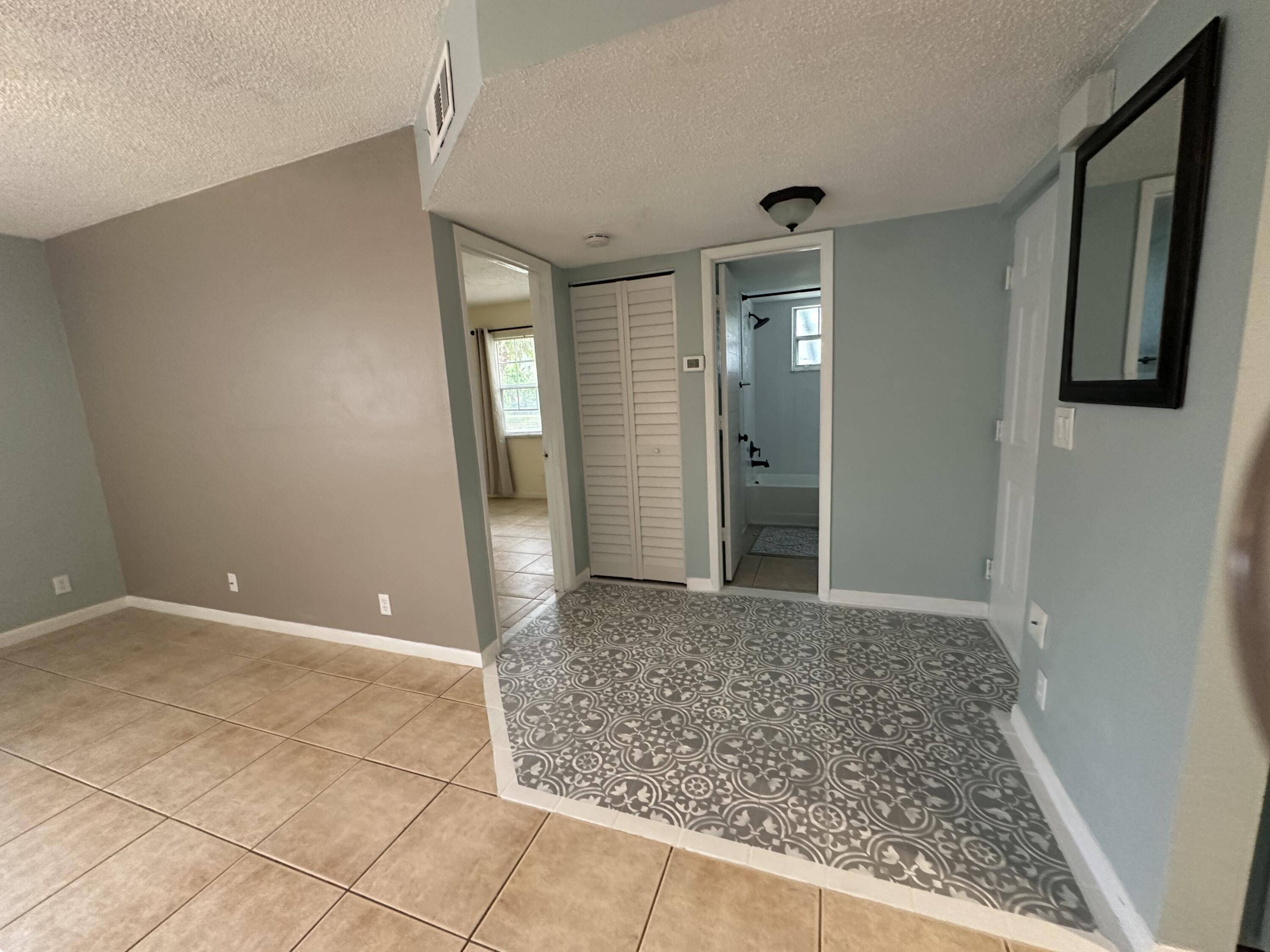 Port Saint Lucie, FL 34952,1563 SE Royal Green CIR 101