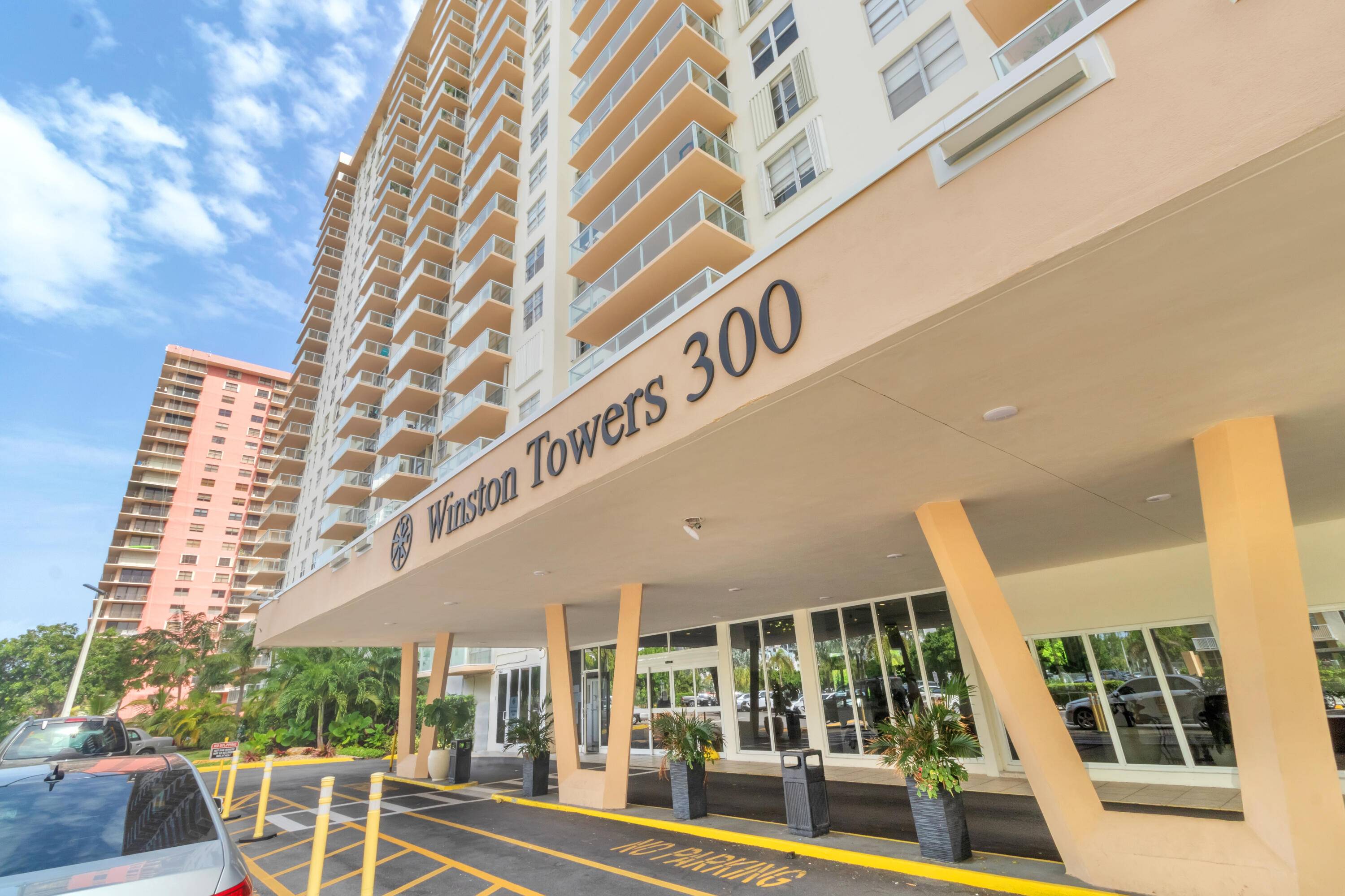 Sunny Isles Beach, FL 33160,230 NE 174th ST 315