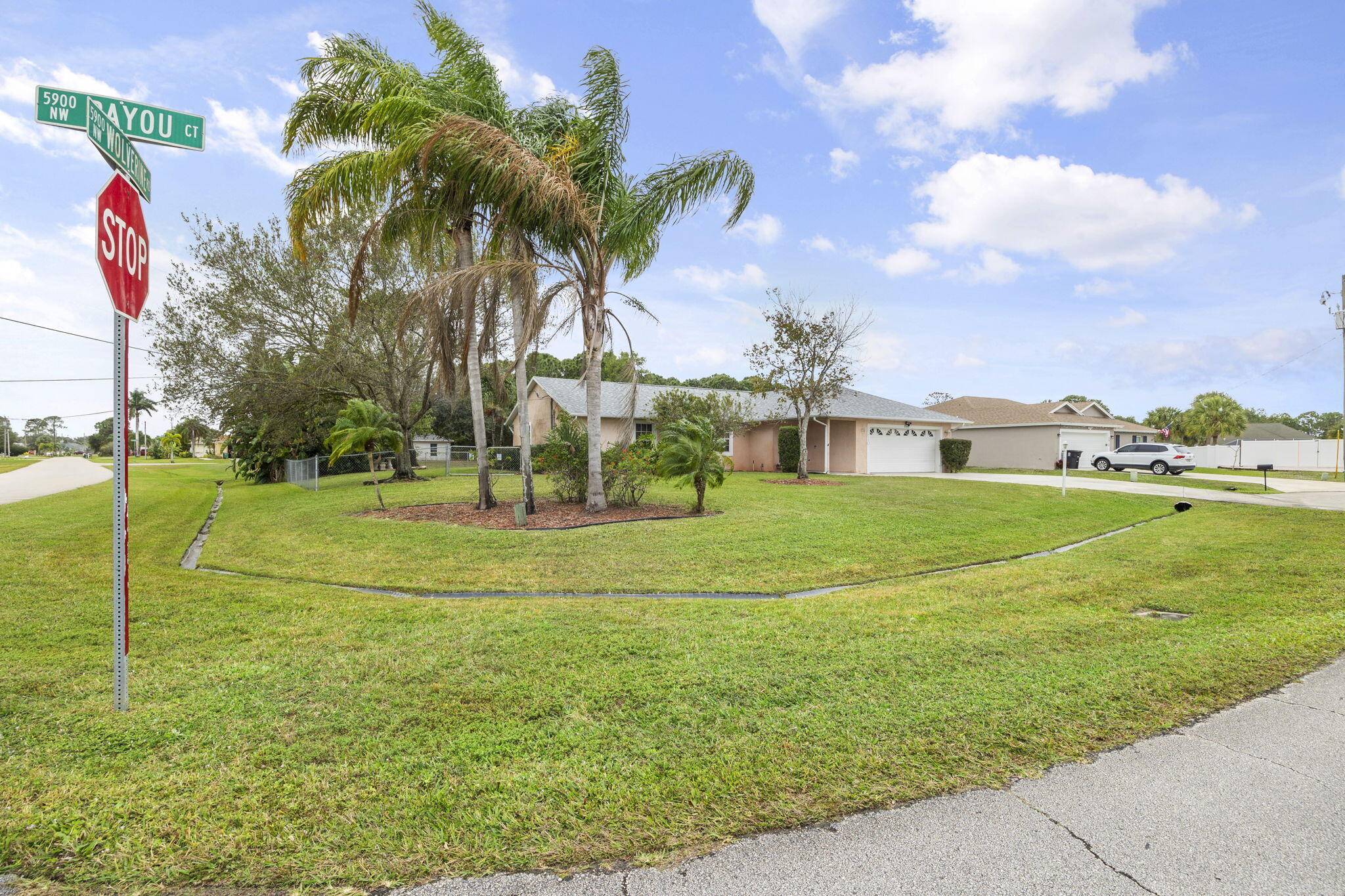 Port Saint Lucie, FL 34986,5910 NW Bayou CT