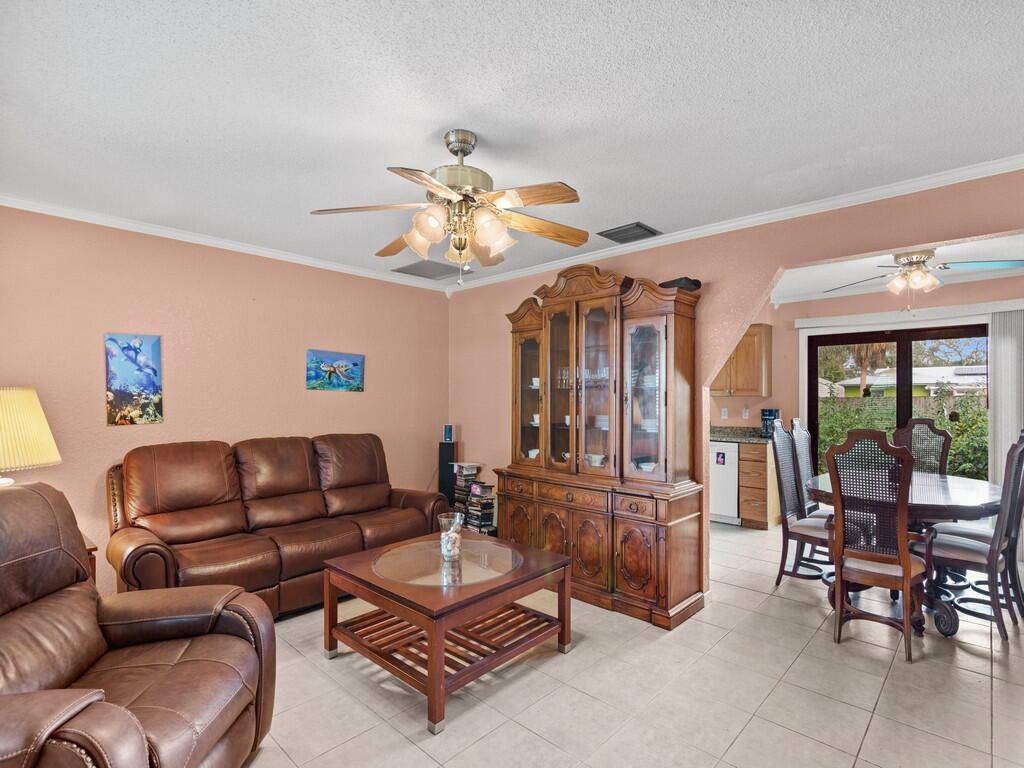 Fort Pierce, FL 34951,7506 Donlon RD