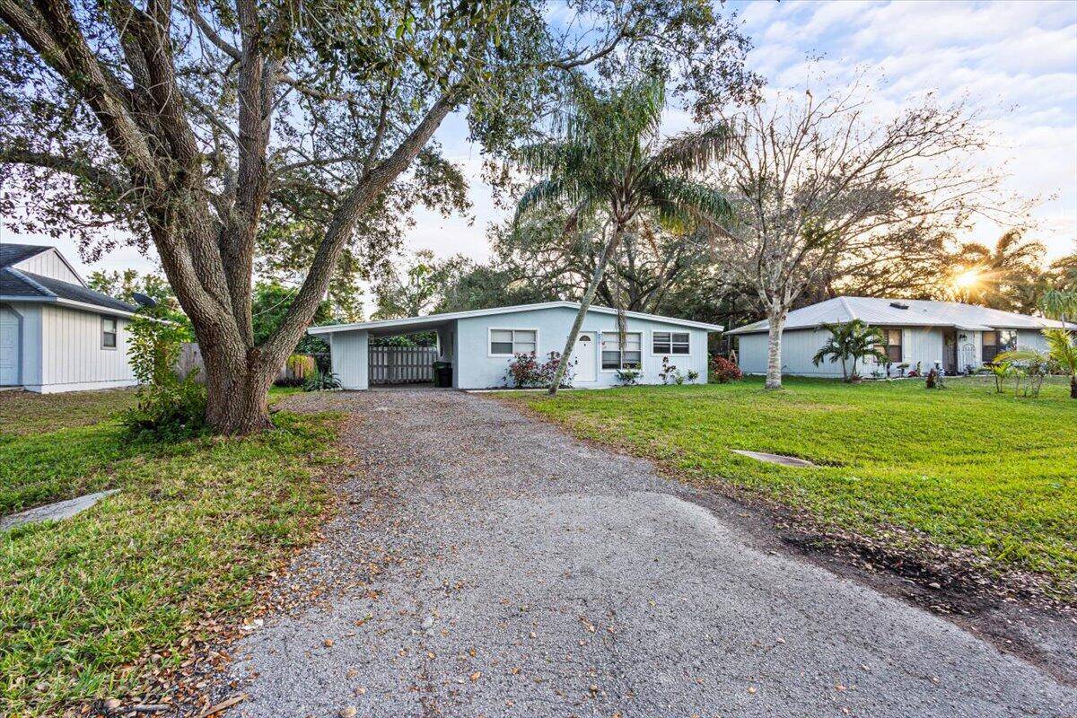 Fort Pierce, FL 34951,7305 Cabana LN