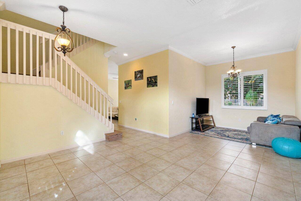 Greenacres, FL 33413,125 Two Pine DR