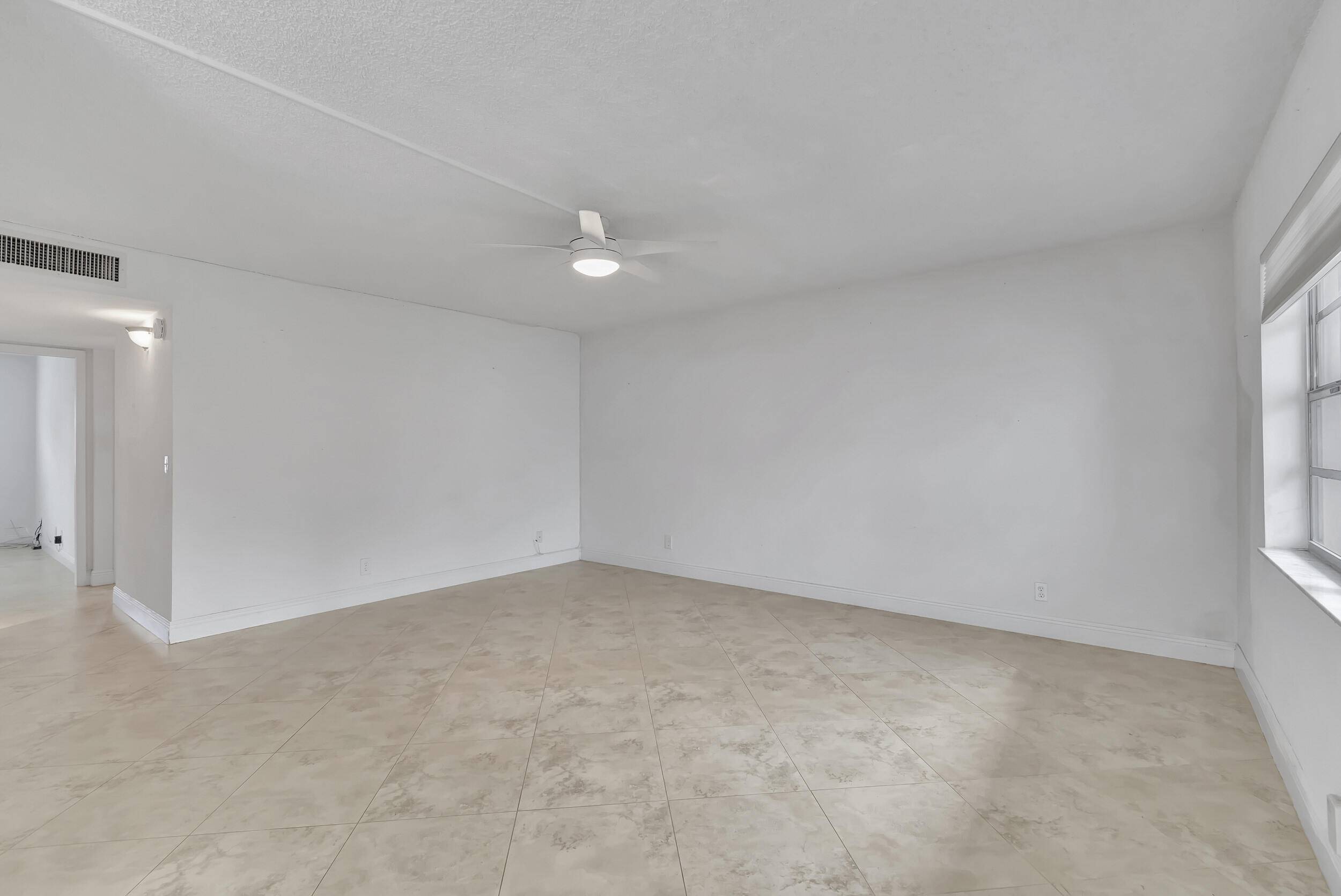 Delray Beach, FL 33484,404 Piedmont I
