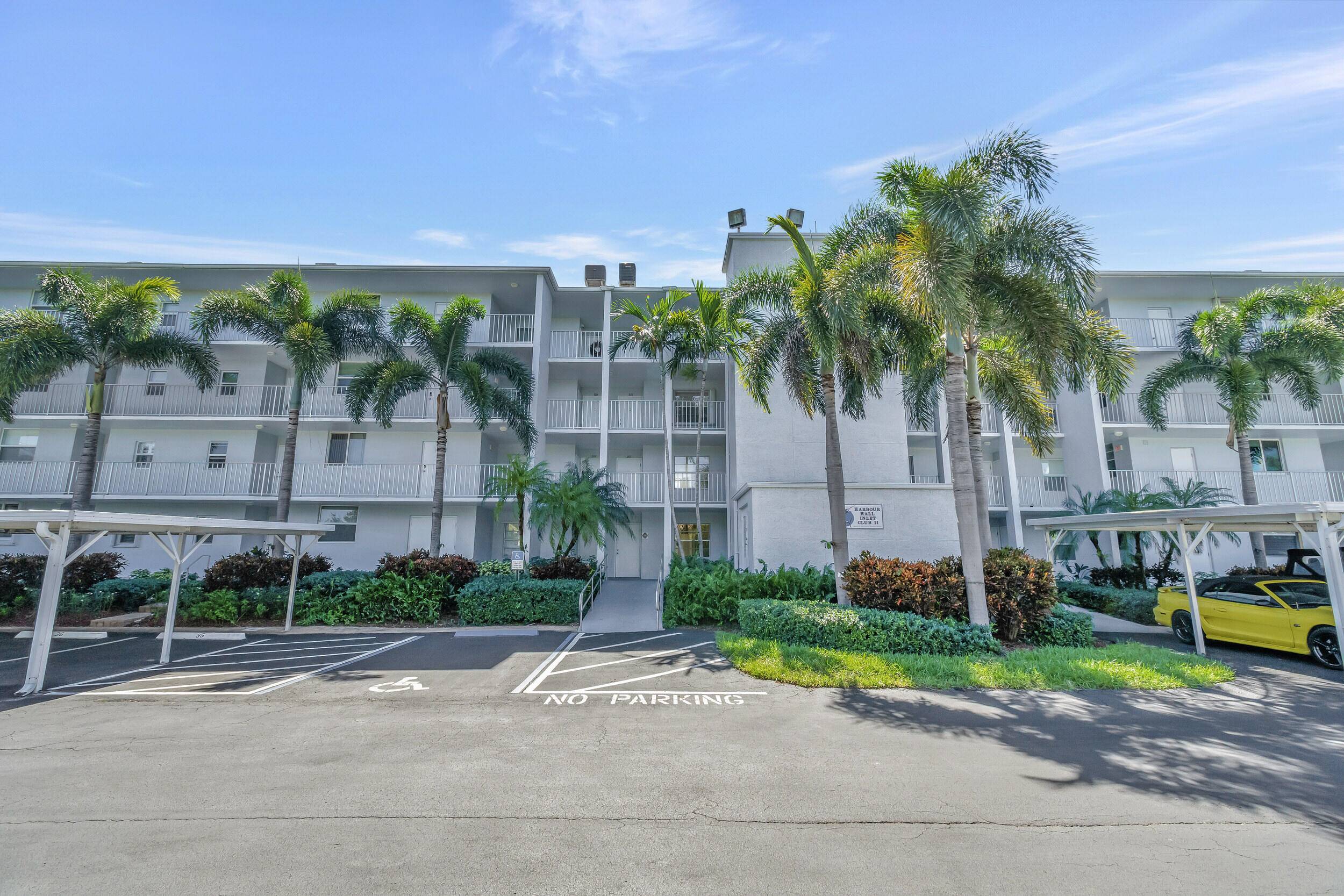 Boynton Beach, FL 33435,689 NE 6th CT #105