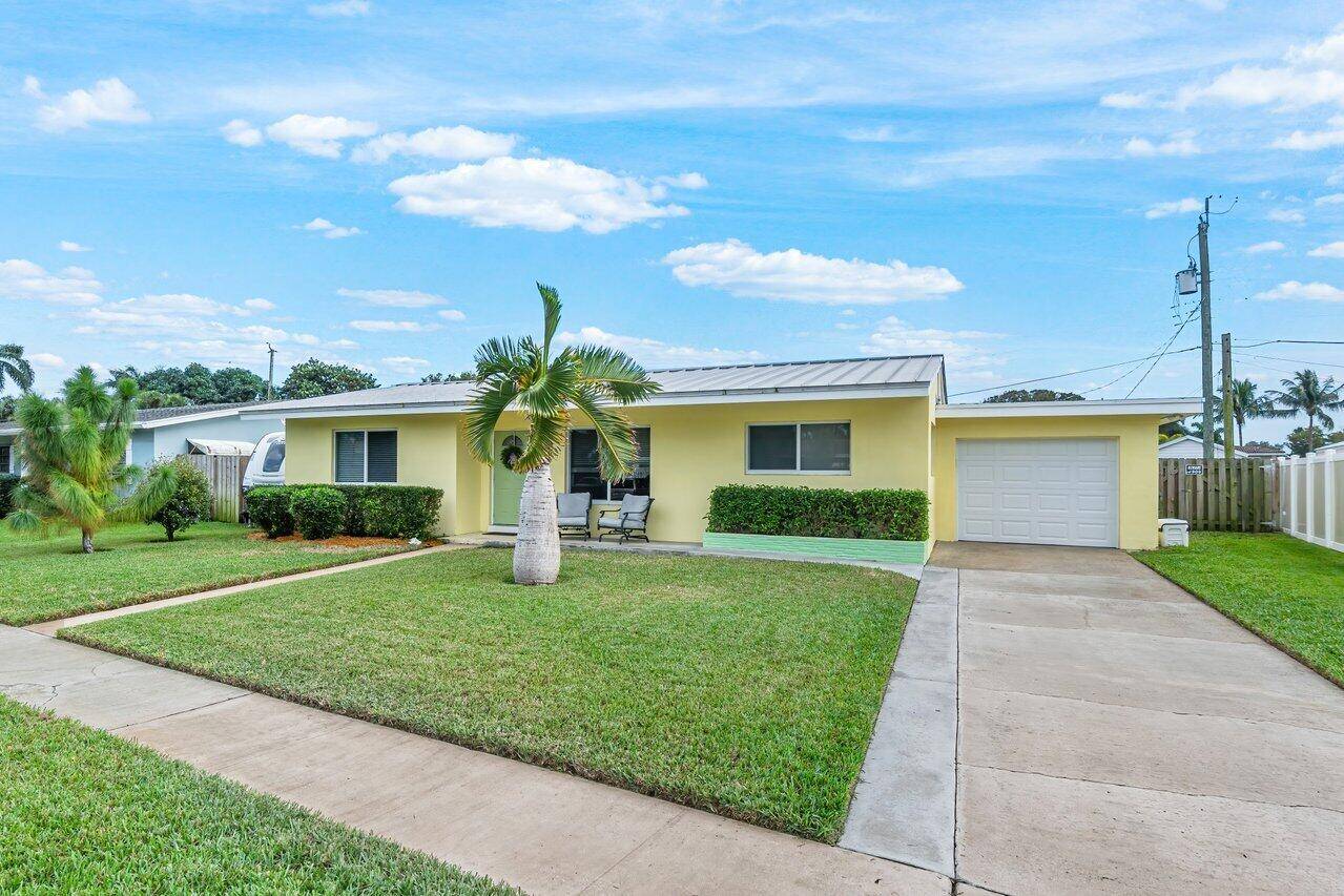 Lake Worth Beach, FL 33461,1511 Shirley CT