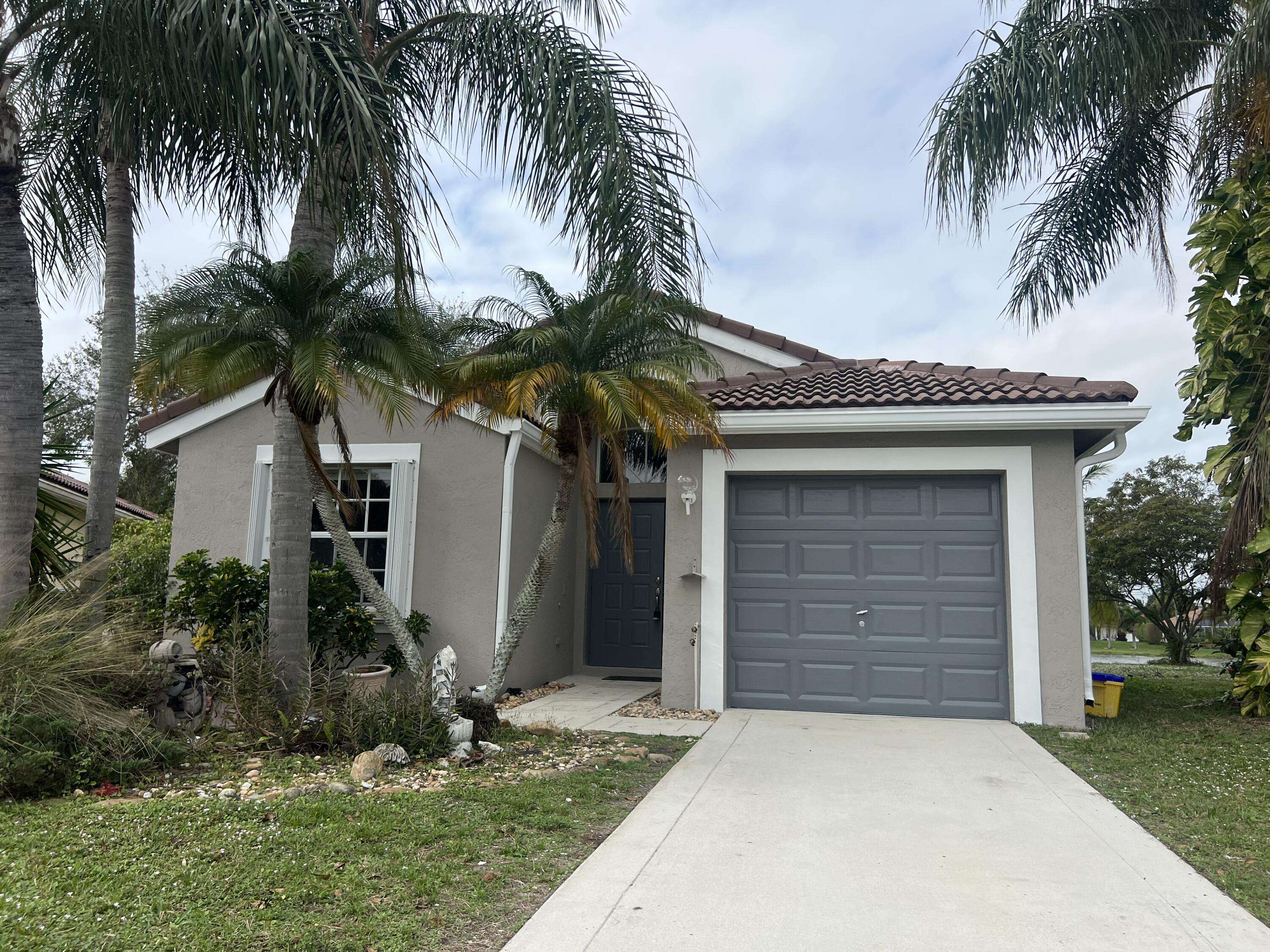 Lake Worth, FL 33467,7953 La Rose CT