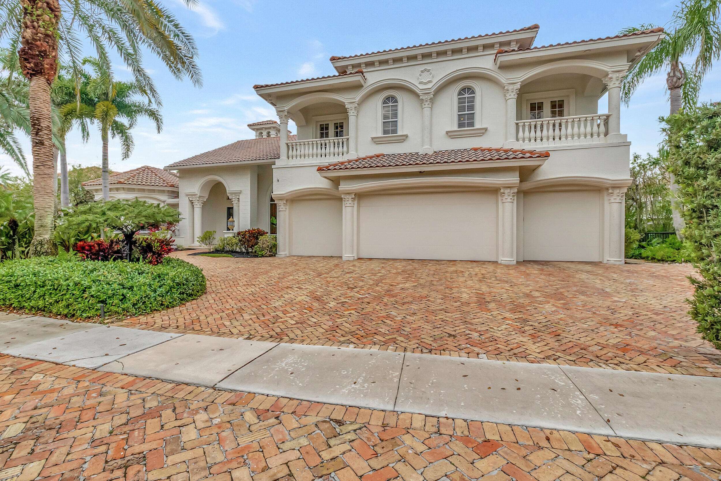 Boca Raton, FL 33496,5869 Harrington WAY