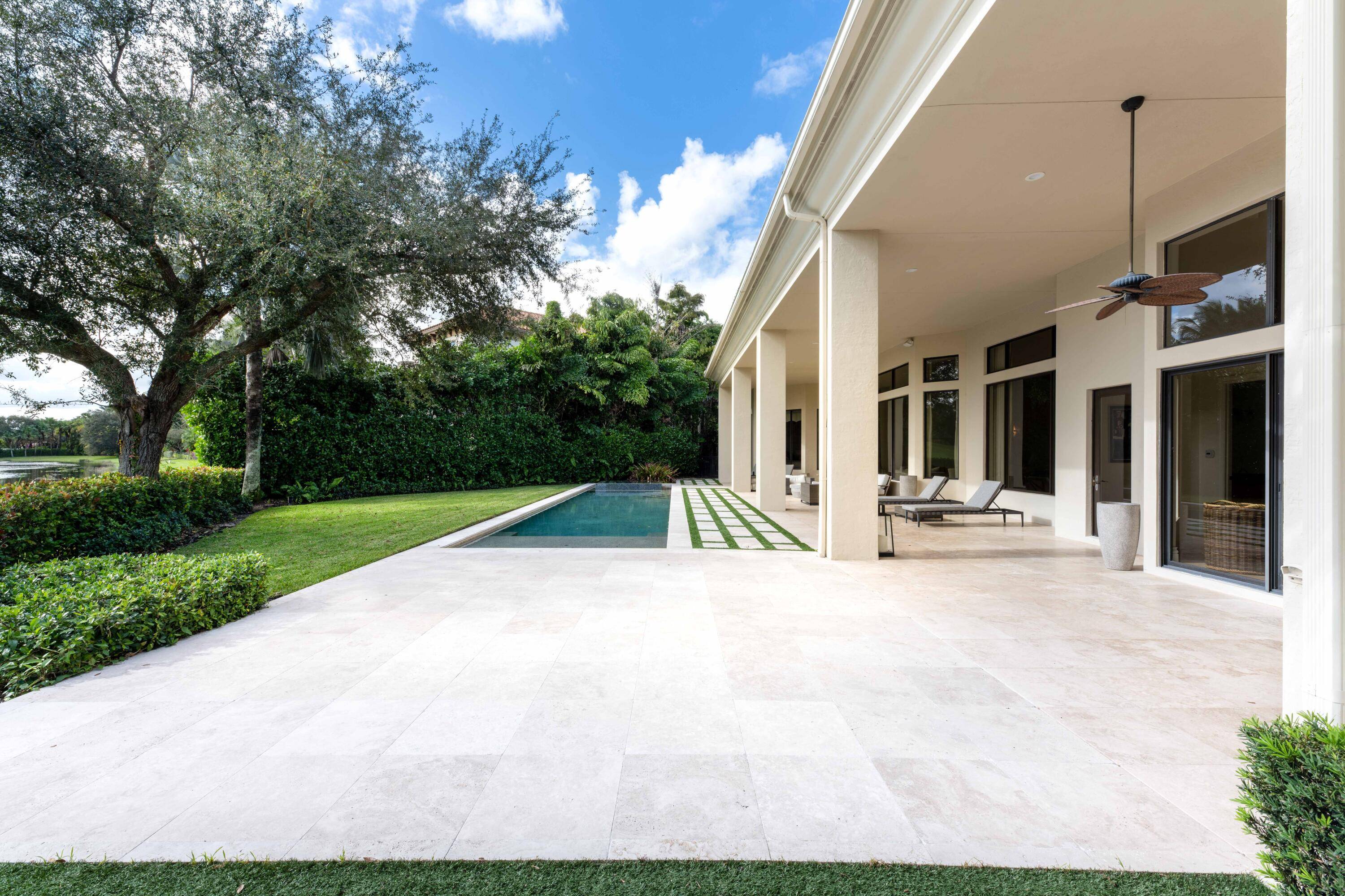 Palm Beach Gardens, FL 33418,116 Via Capri