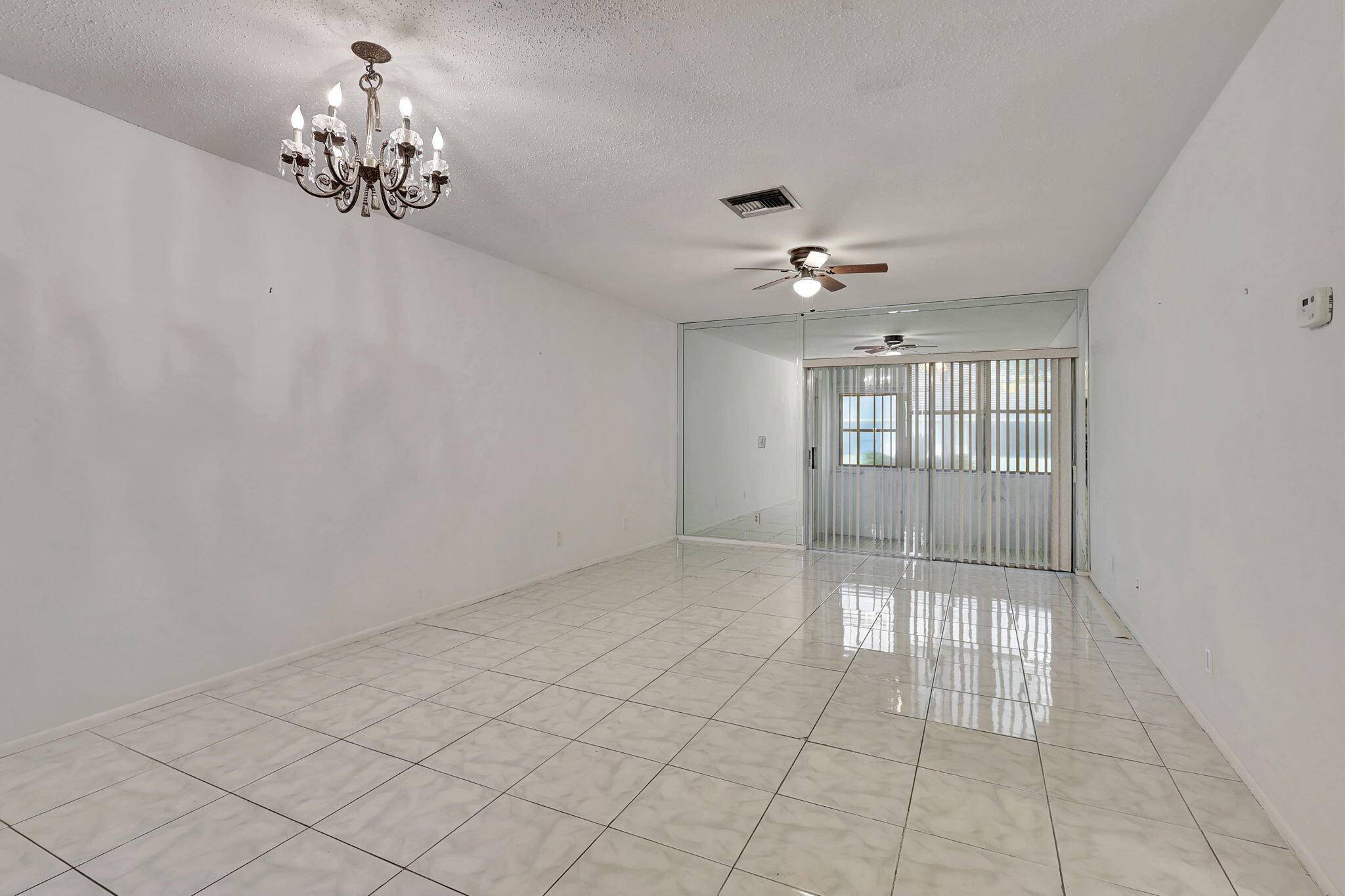 West Palm Beach, FL 33415,2625 W Emory DR G